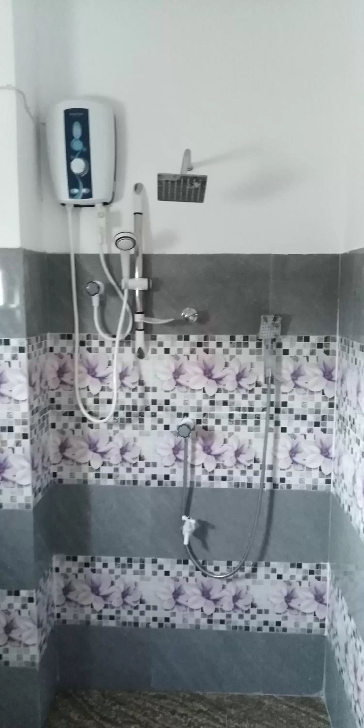 Bathroom in Pearl Resort Mirissa