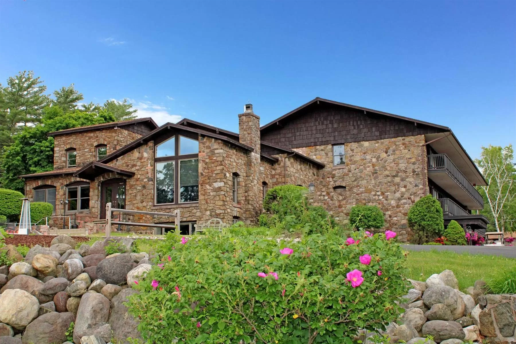 Property Building in Bayside Resort, Lake George NY