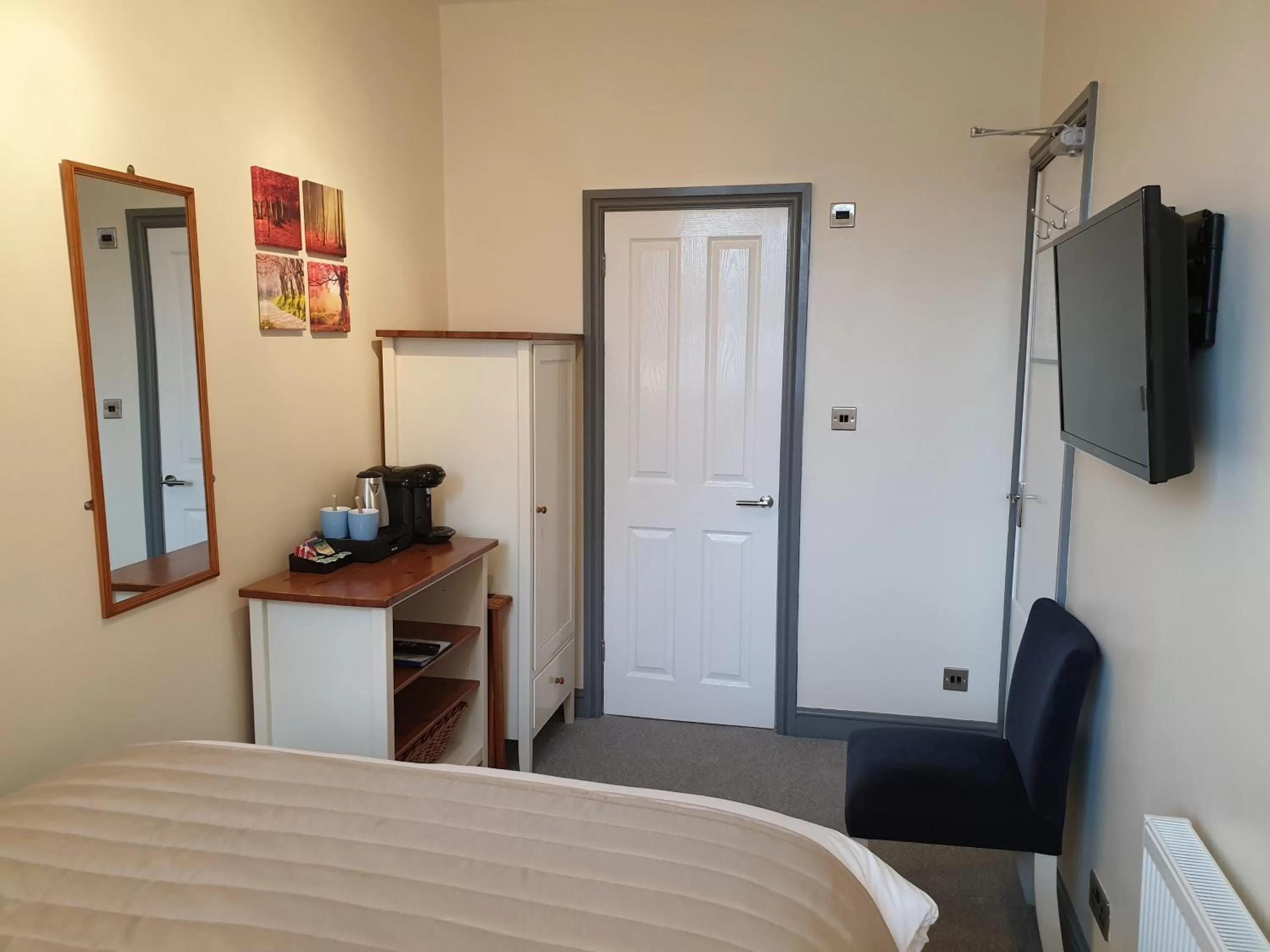 Bed in Compston House B & B