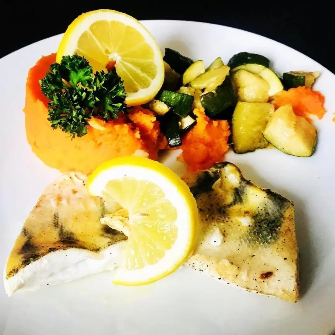 Restaurant/places to eat in Le Cheval Blanc