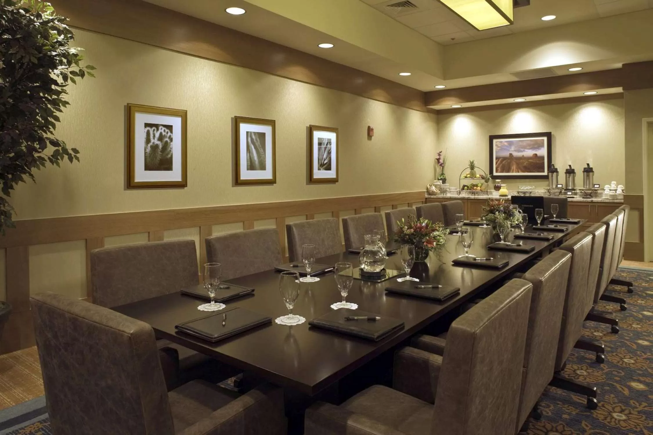 Meeting/conference room in DoubleTree by Hilton Phoenix- Tempe