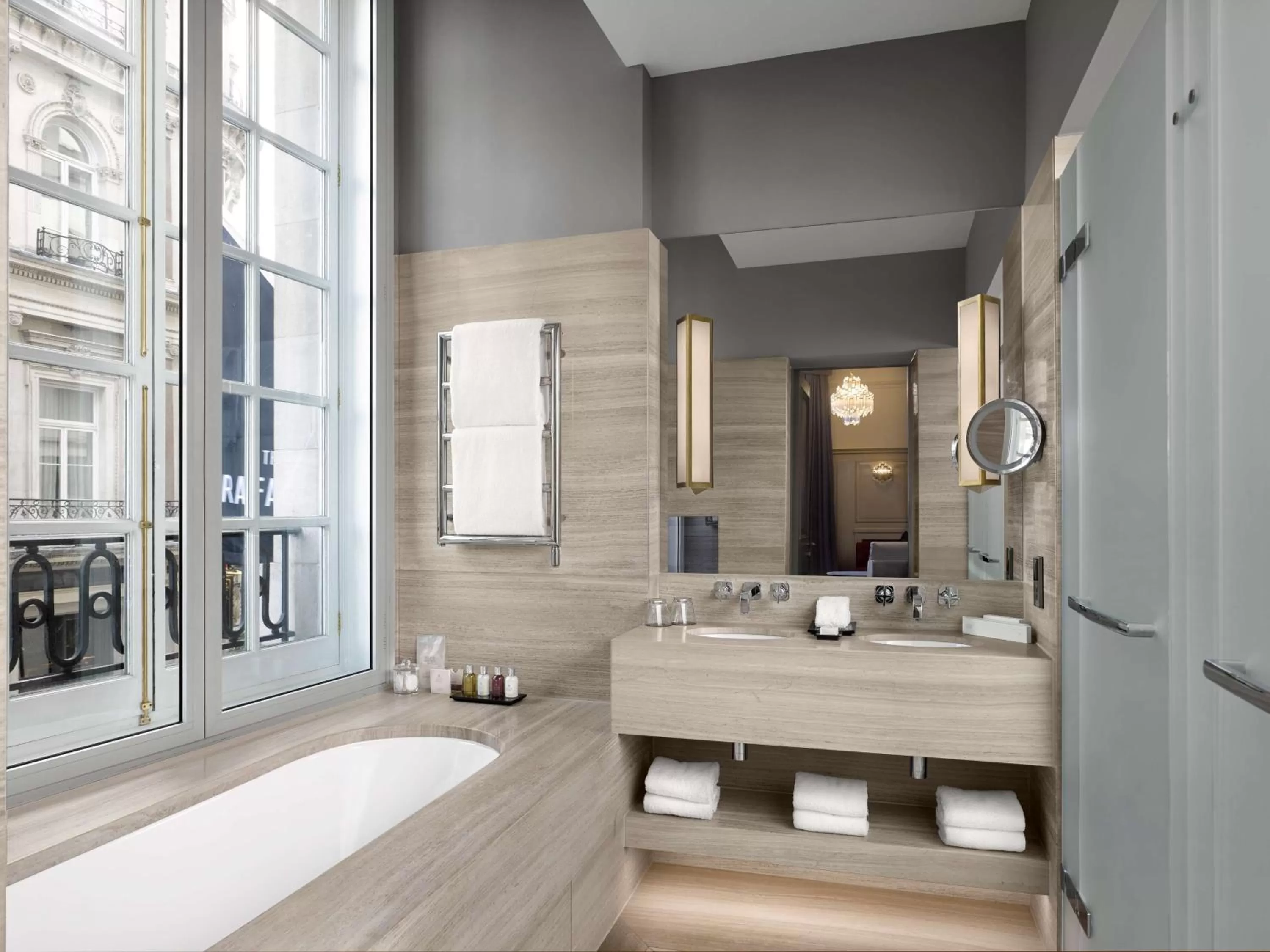 Bathroom in The Trafalgar St. James, London Curio collection by Hilton