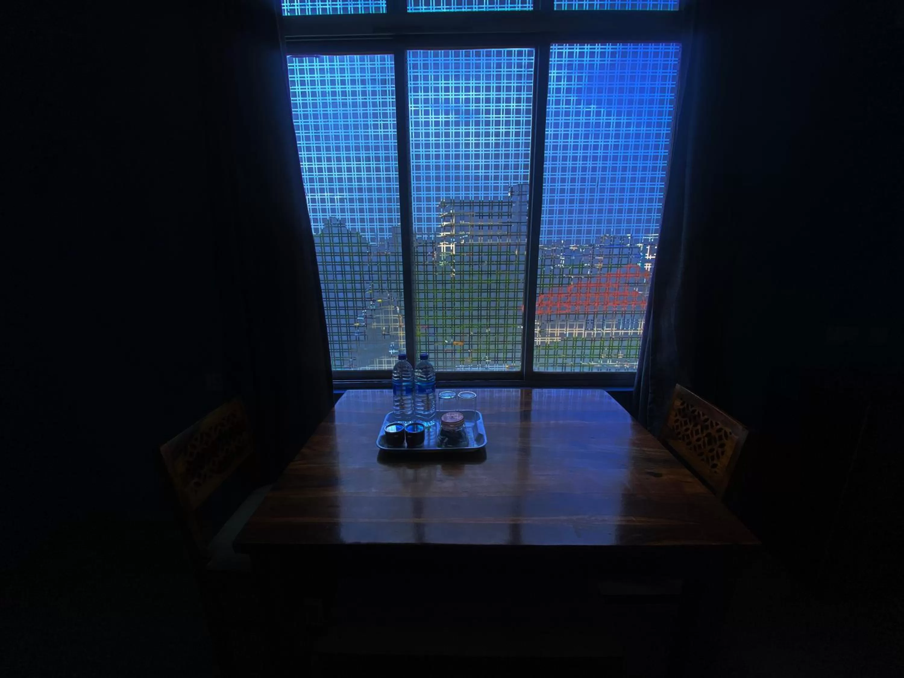 Restaurant/places to eat in CITRINE HOTEL