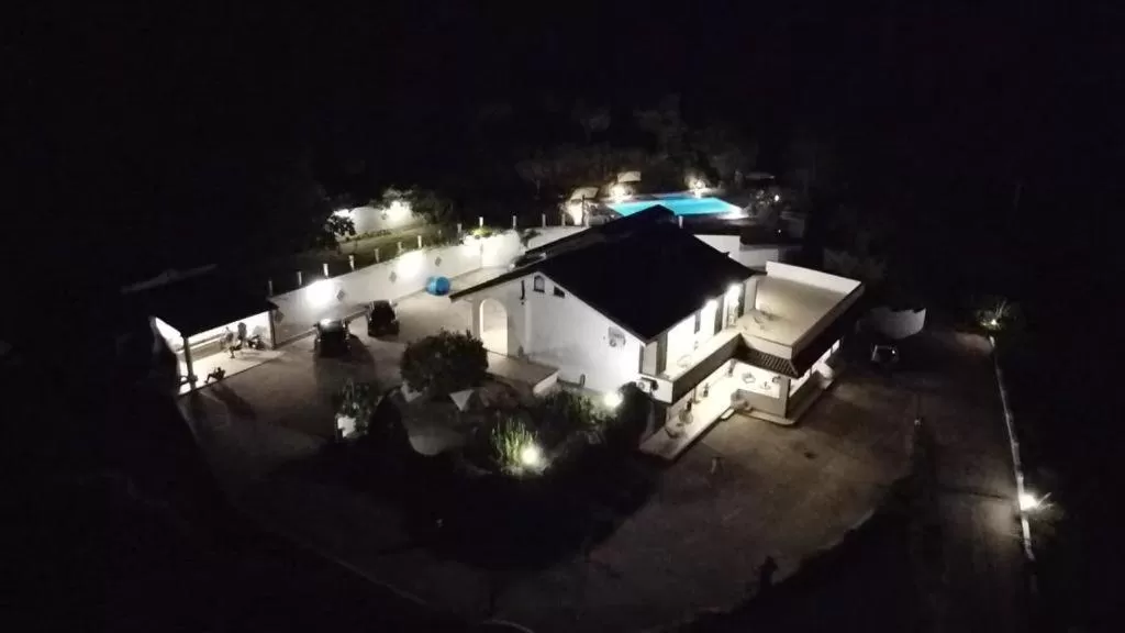 Property Building in Villa Kirù