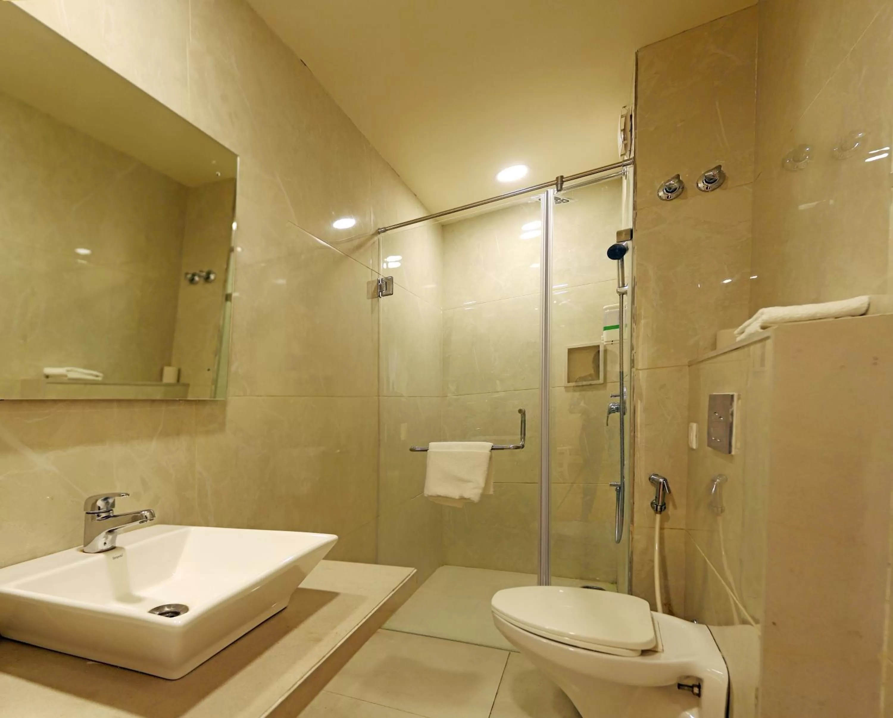 Bathroom in Hotel Magenta Jaipur