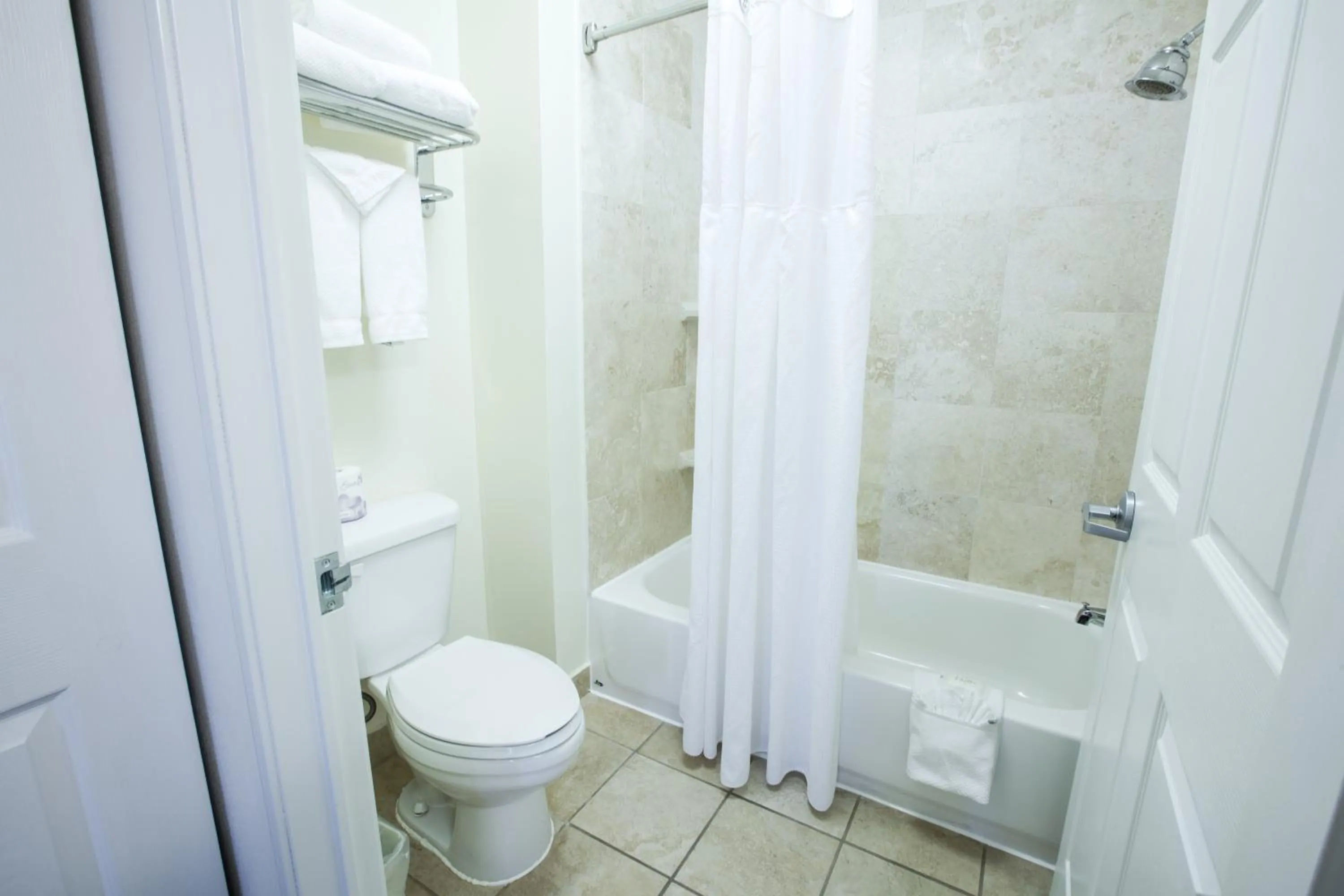 Bathroom in Staybridge Suites Austin Airport by IHG