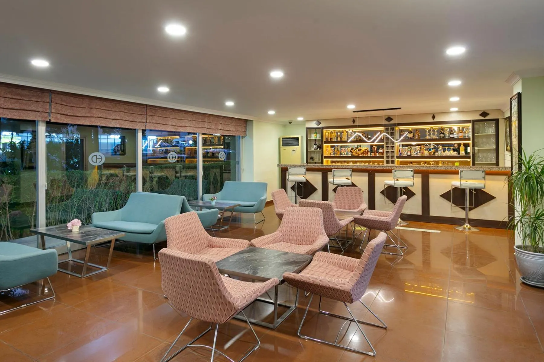 Lounge or bar in Lara Dinc Hotel