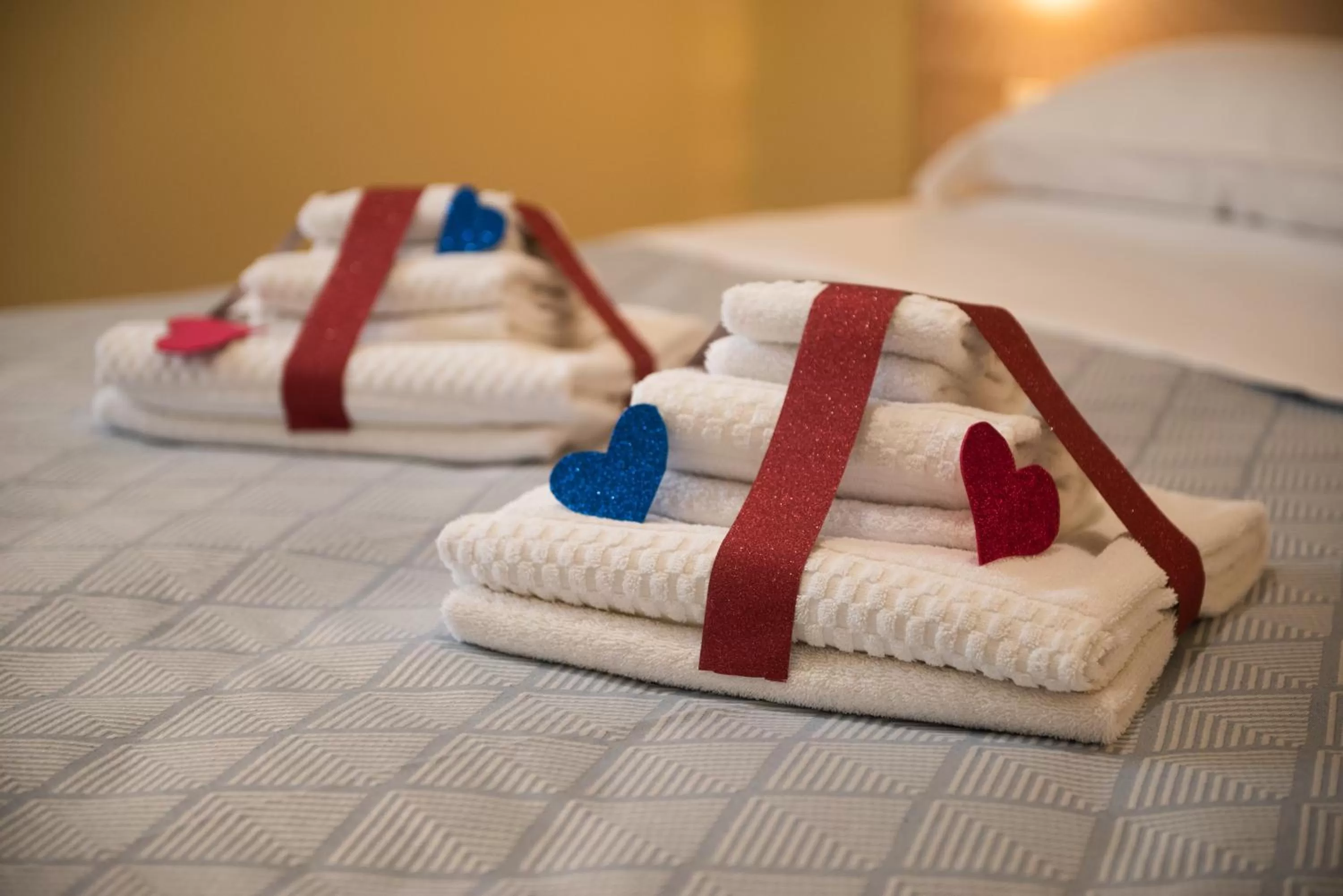 towels, Bed in Historico Loft & Rooms Palazzo Adragna XIX