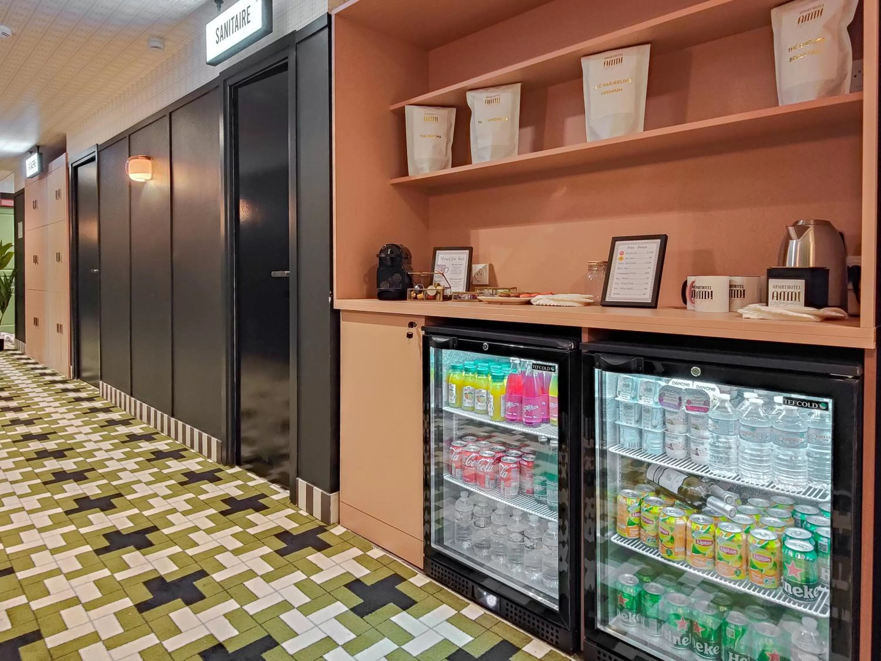 Drinks in Hotel Aparthotel AMMI Nice Lafayette