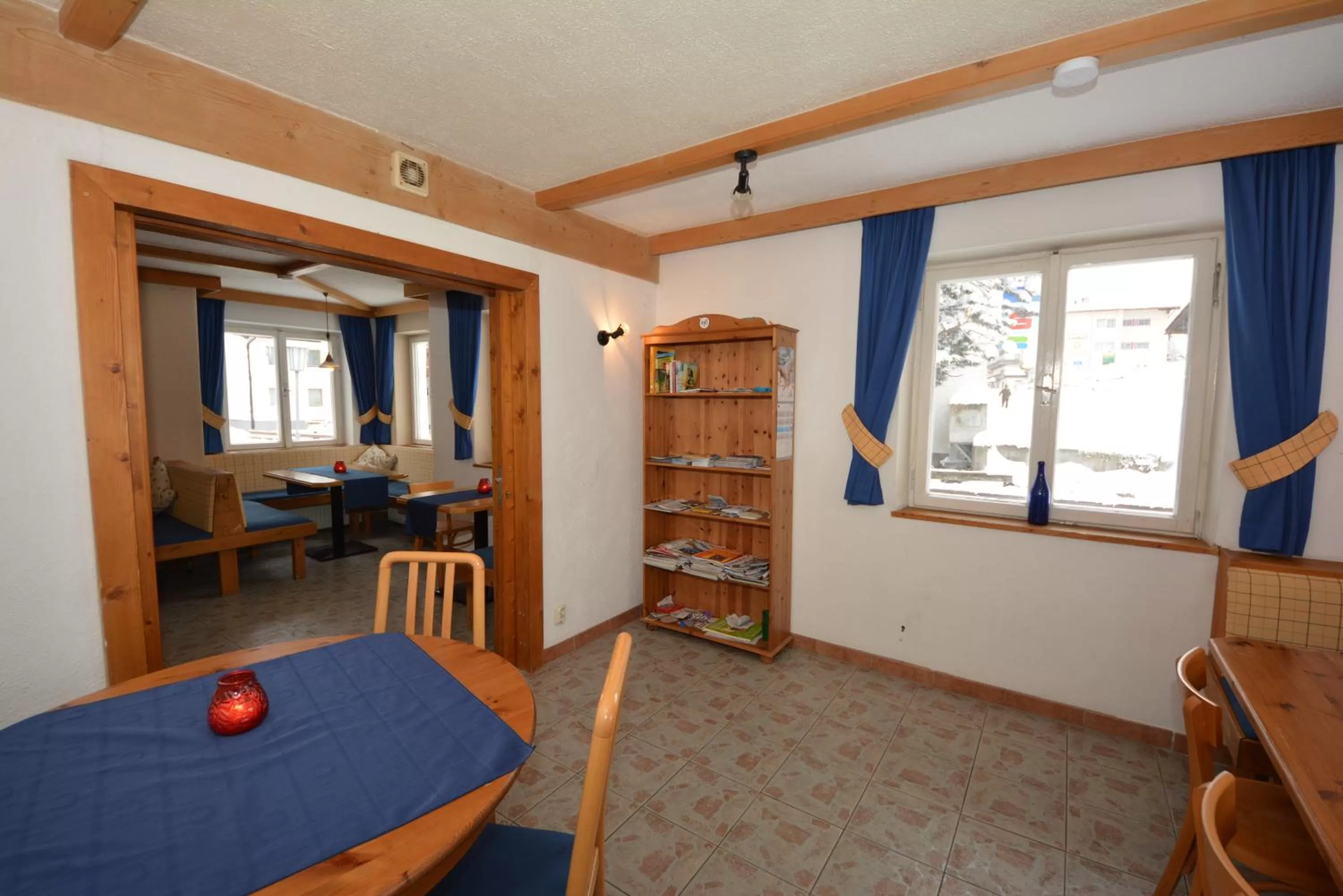 Dining area in Haus Irmgard by Châtel Reizen