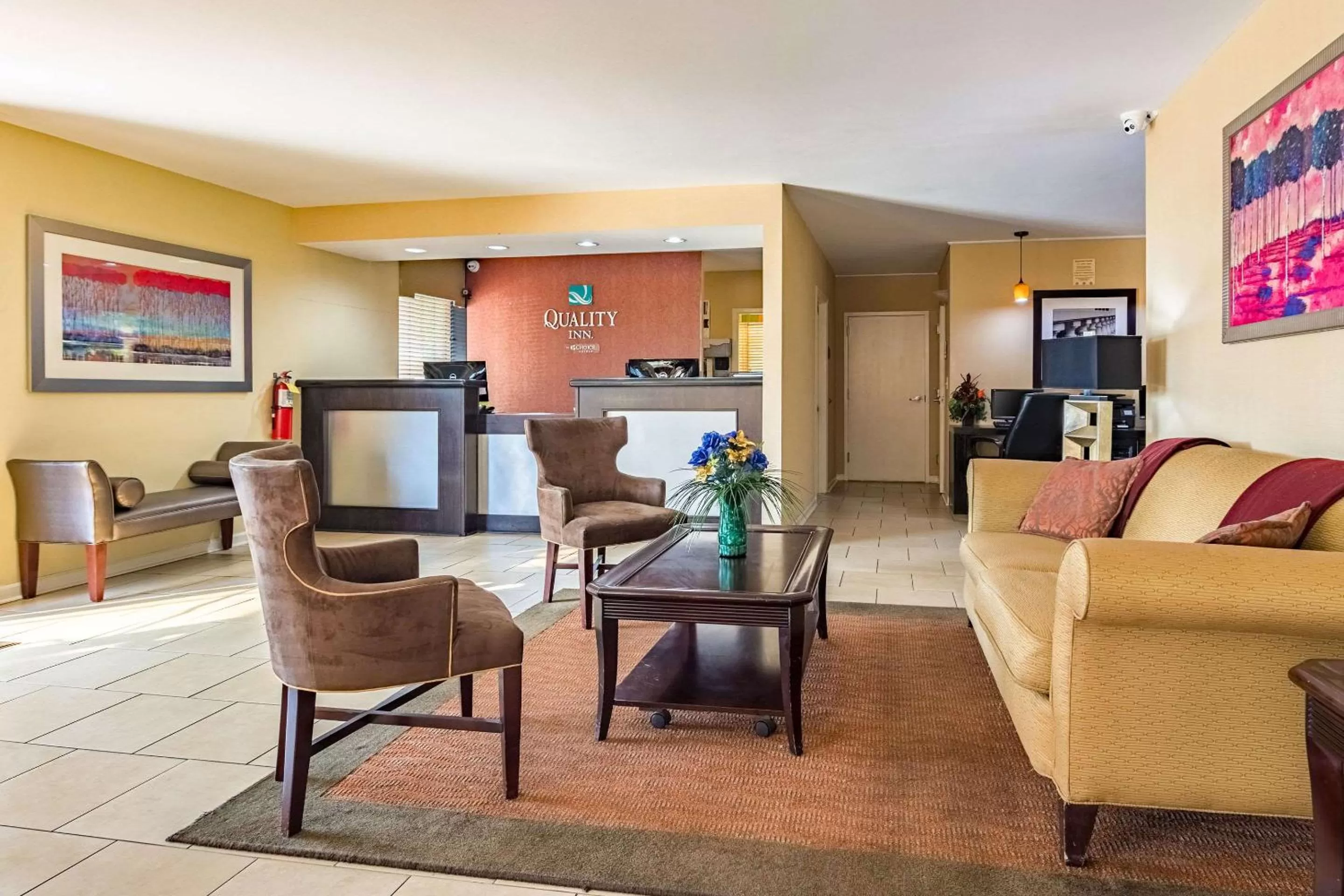Lobby or reception in Quality Inn Columbus near Fort Benning