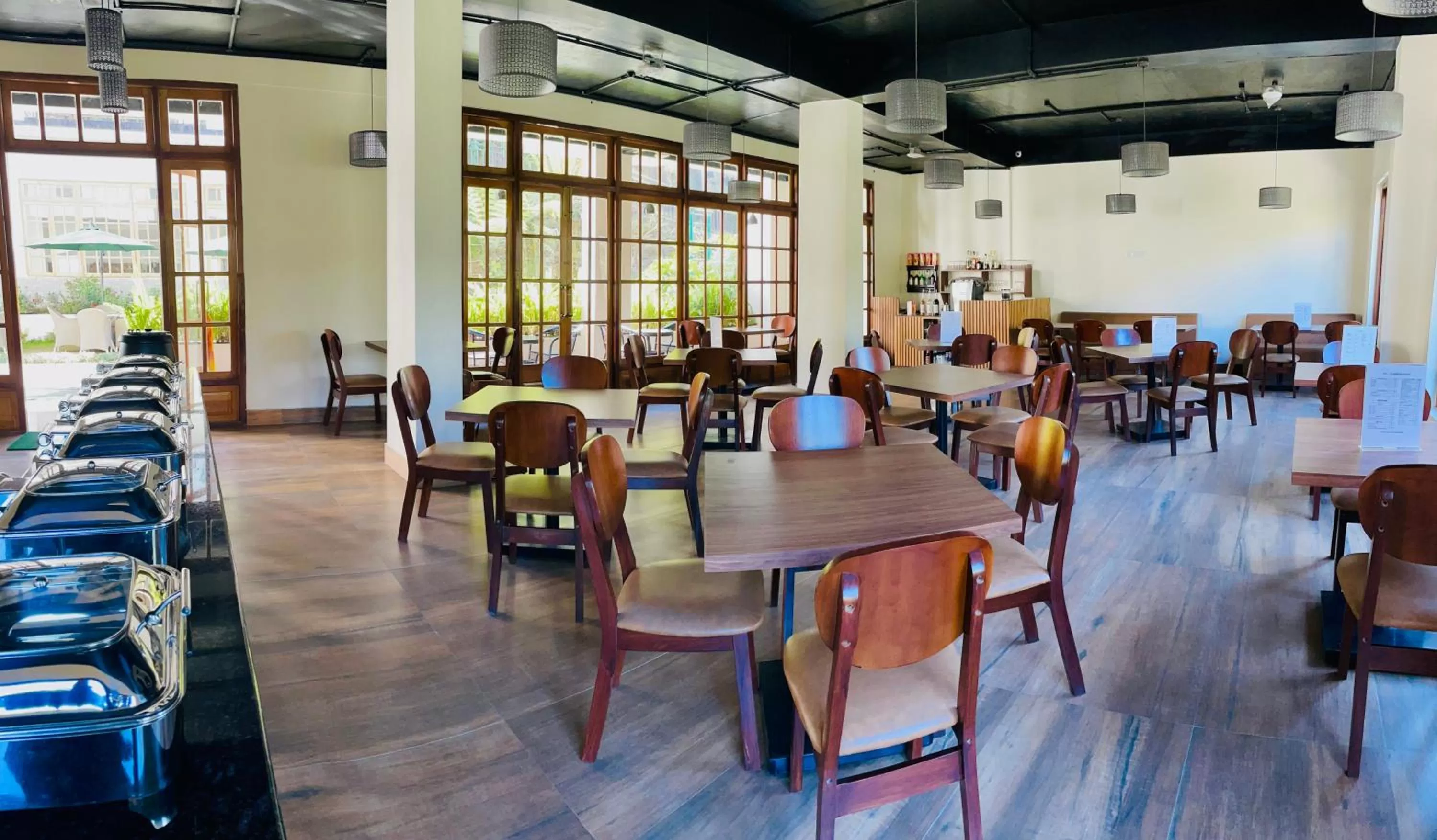 Restaurant/places to eat in Noblestride Resort