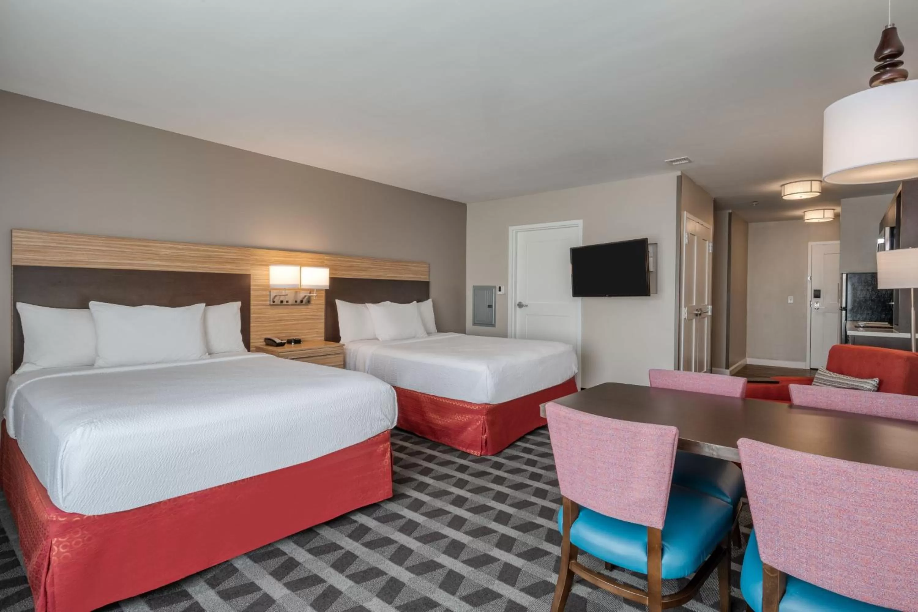Photo of the whole room, Bed in TownePlace Suites by Marriott Indianapolis Airport