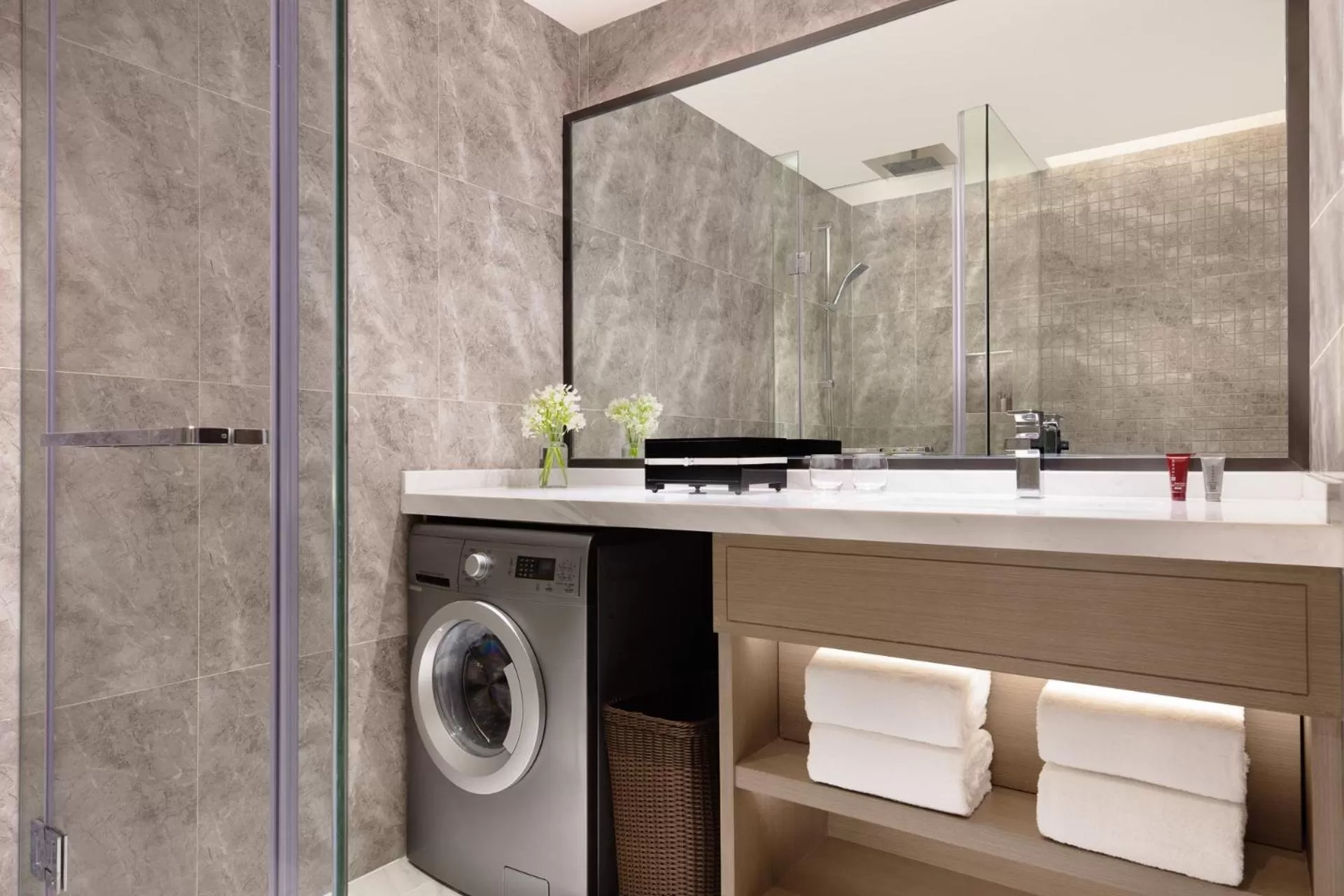 Bathroom in Shanghai Marriott Hotel Pudong East - Only a 20 minute drive from Disney