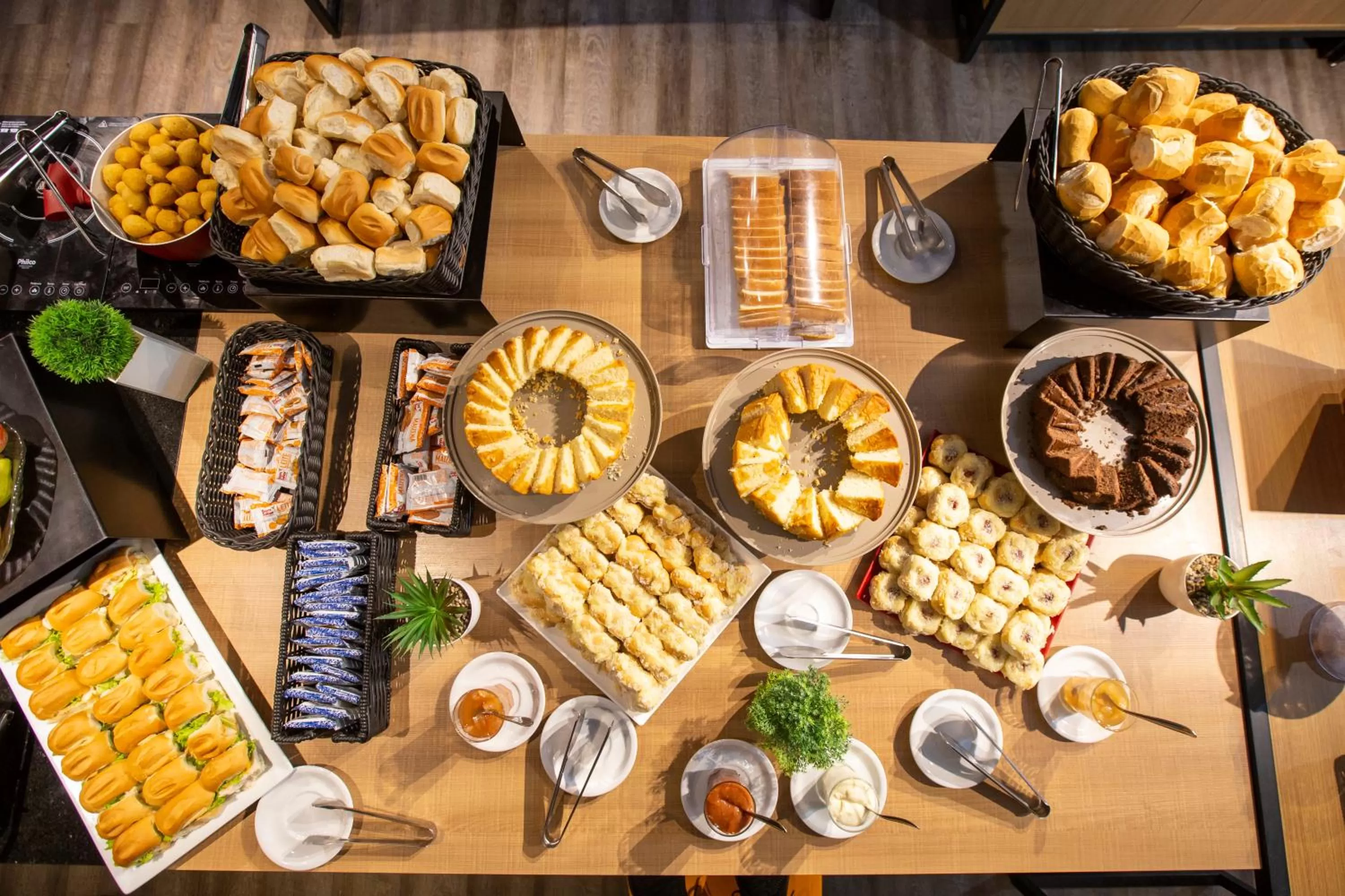 Food and drinks in ibis Cuiaba Shopping