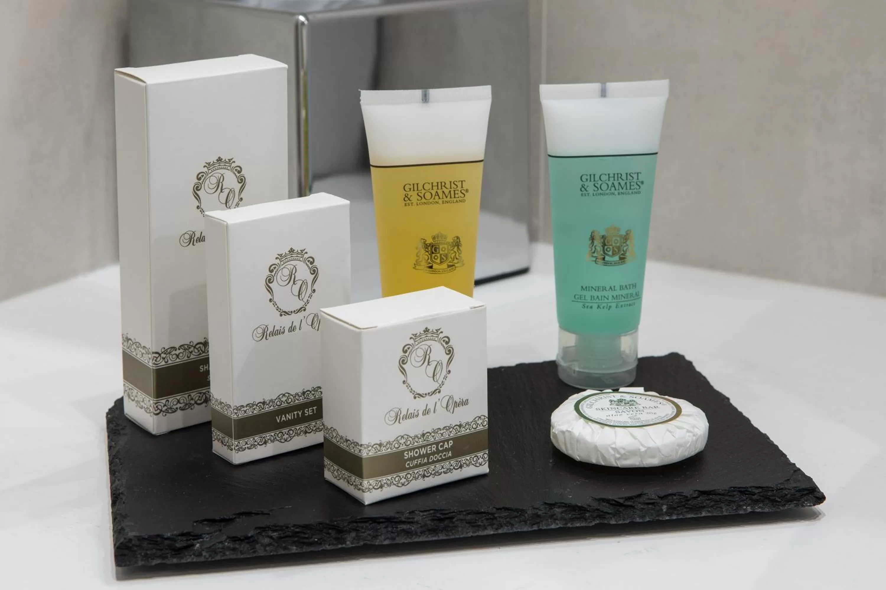 Bathroom in Relais de l'Opera