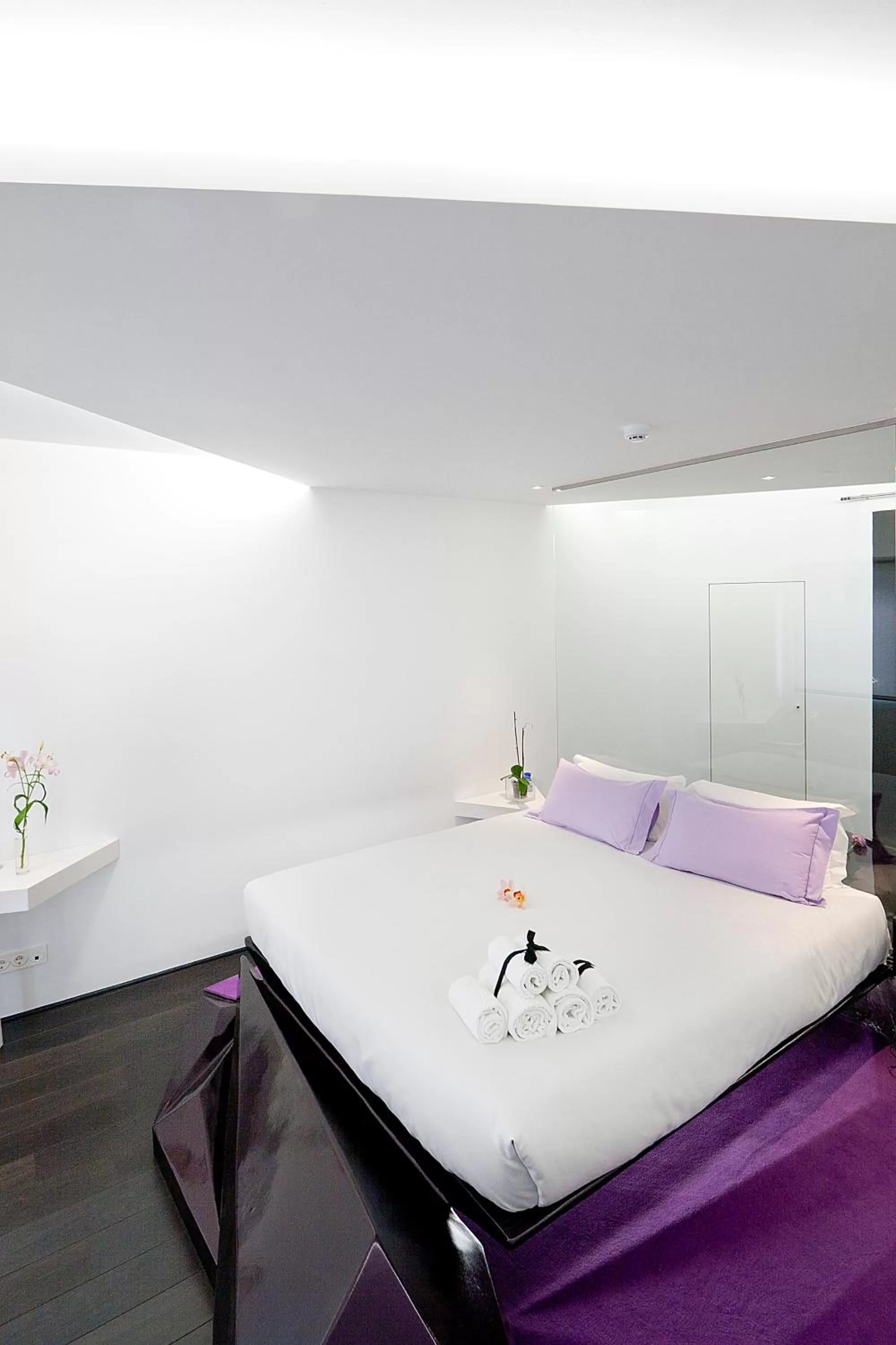 Photo of the whole room, Bed in Absoluto Design Hotel