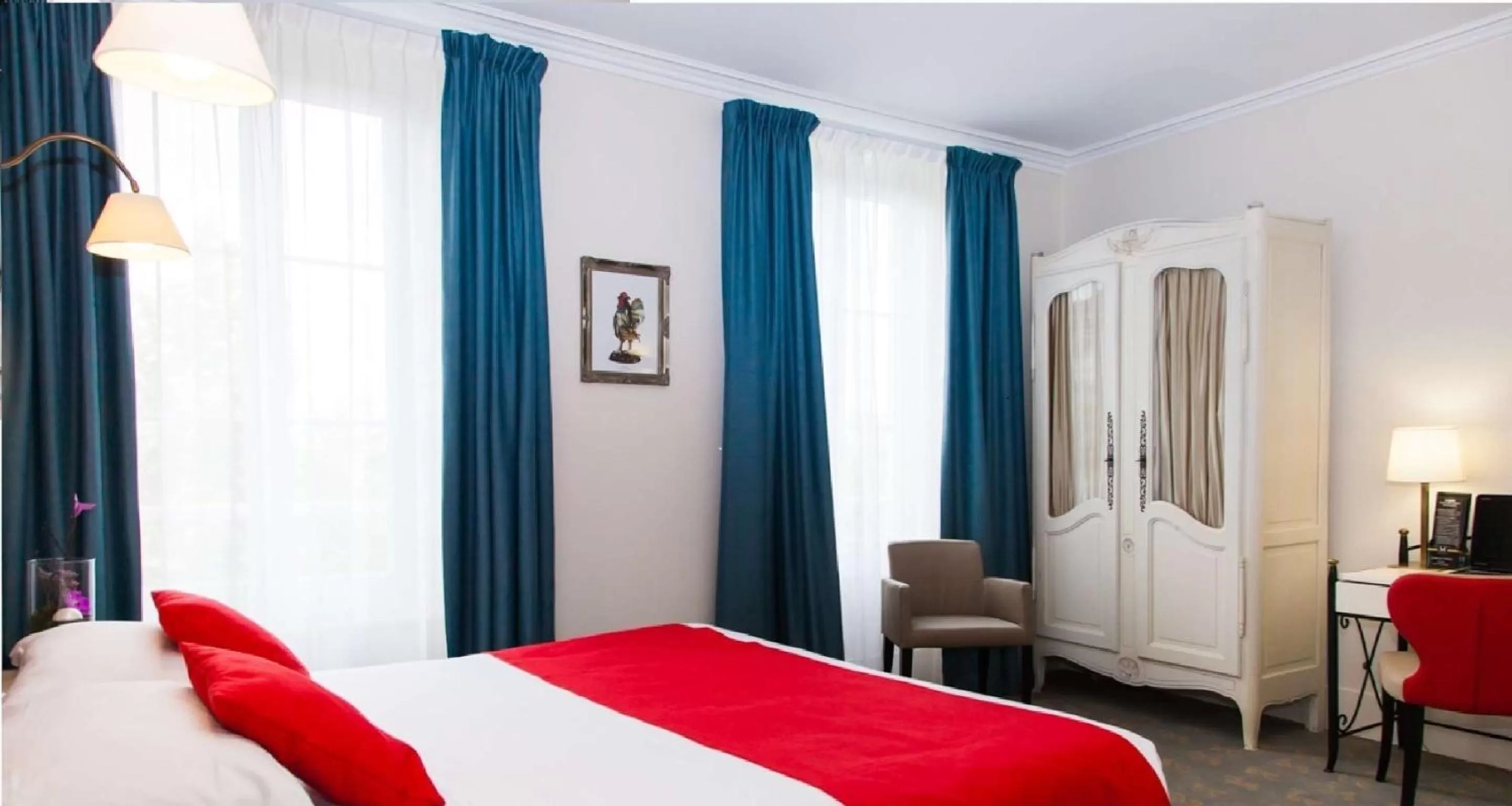 Photo of the whole room, Bed in Best Western Hôtel de France