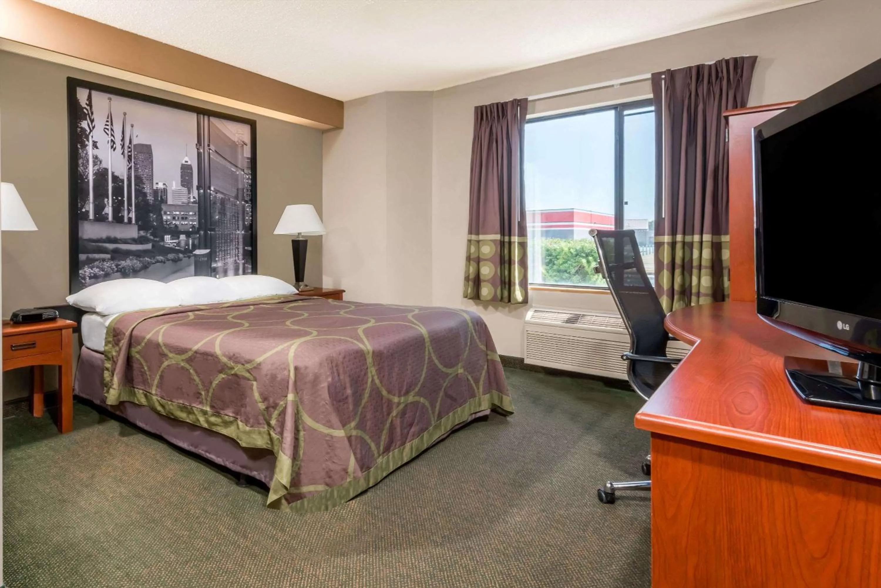 Photo of the whole room, Bed in Super 8 by Wyndham Jasper