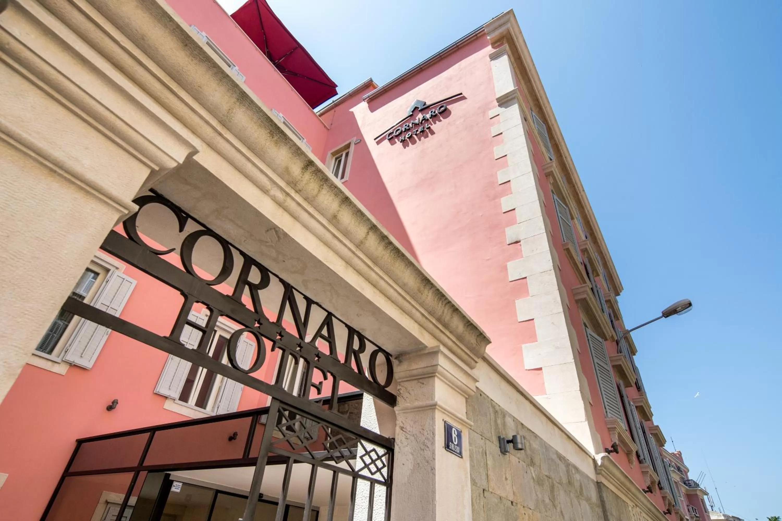 Facade/entrance in Cornaro Hotel