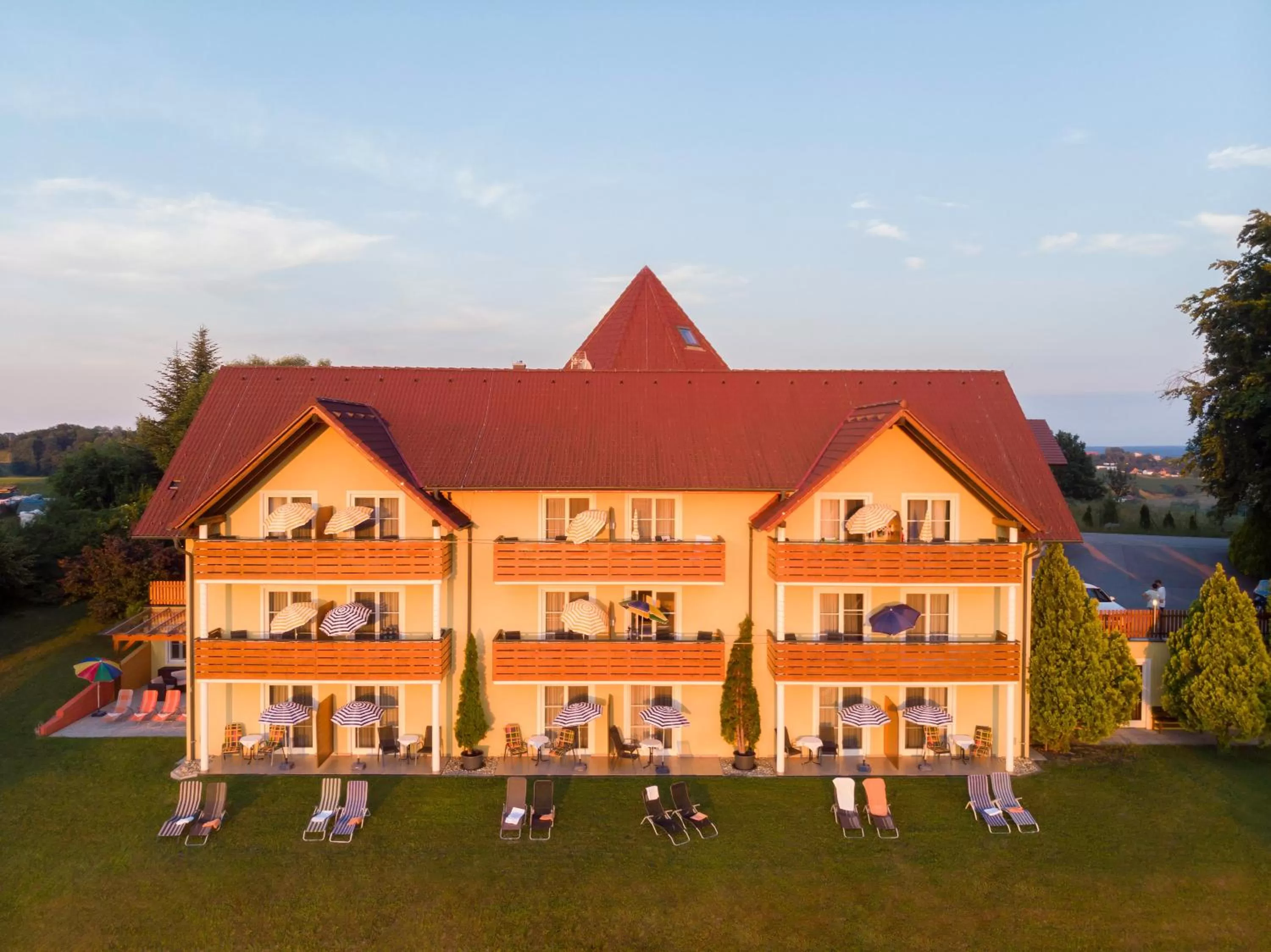 Bird's eye view in Hotel Garni Oasis Loipersdorf