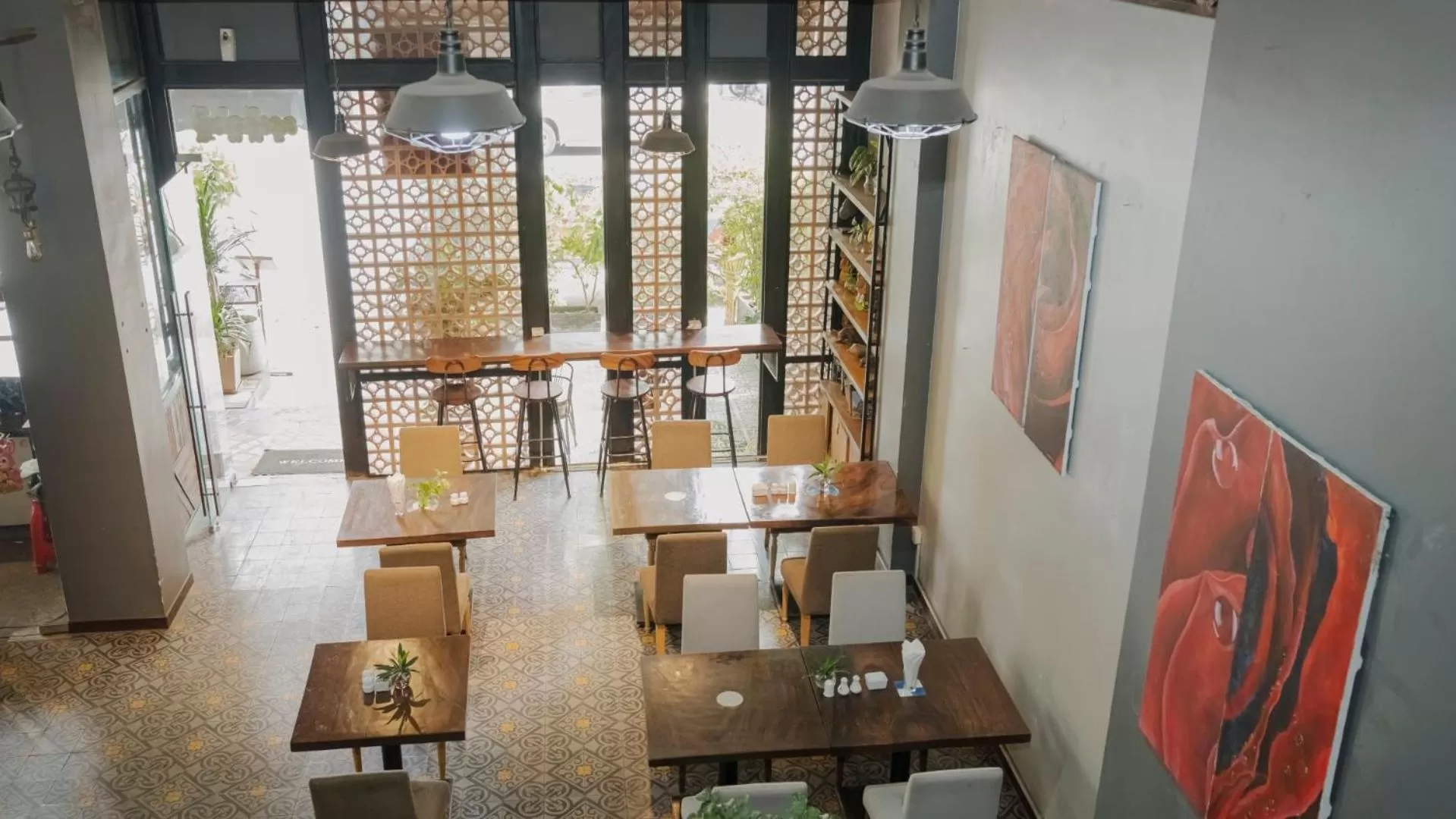 Restaurant/places to eat in Monsoon Bassac Hotel