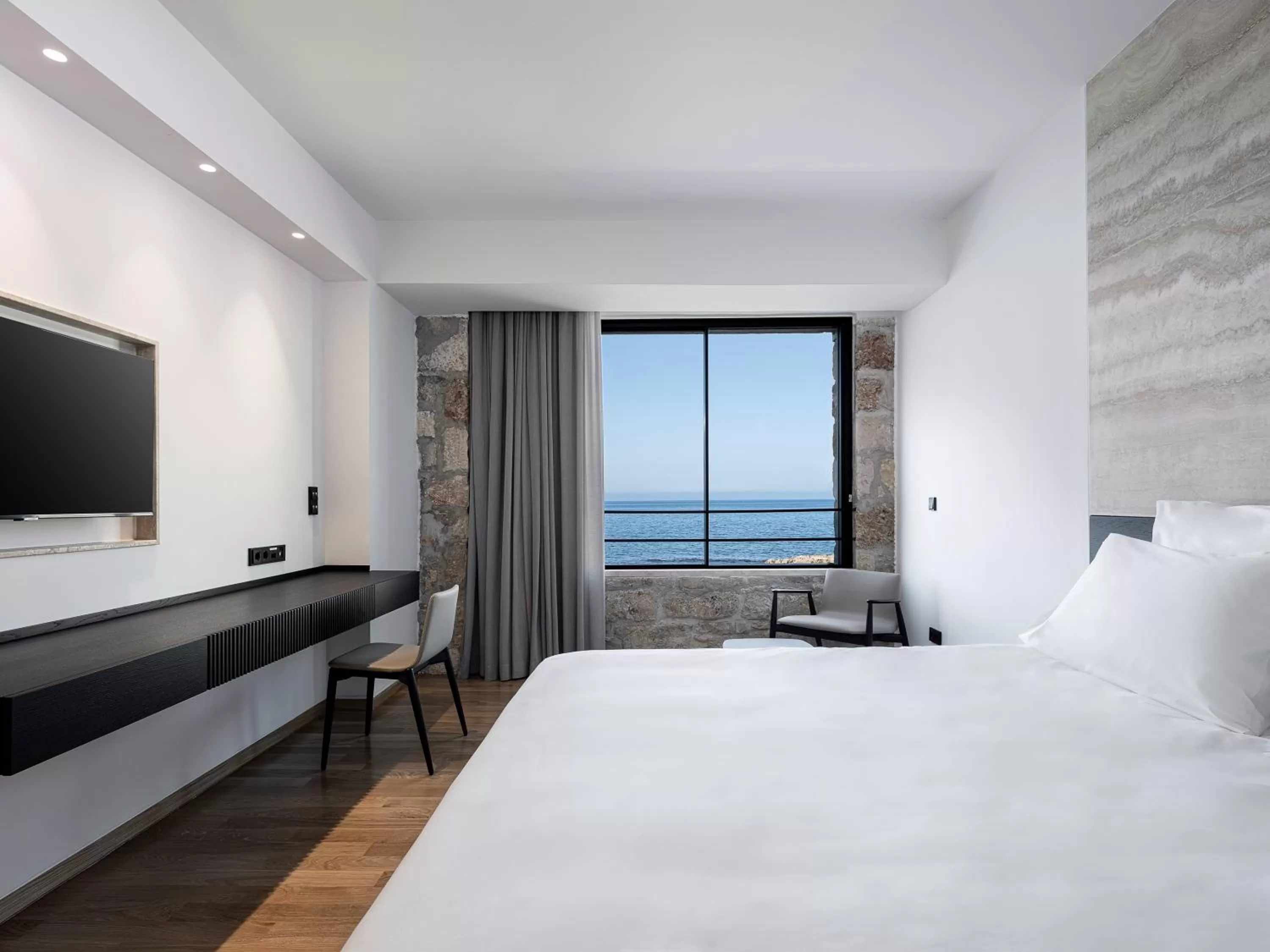 Photo of the whole room, Bed in The Tanneries Hotel & Spa - a Member of Design Hotels