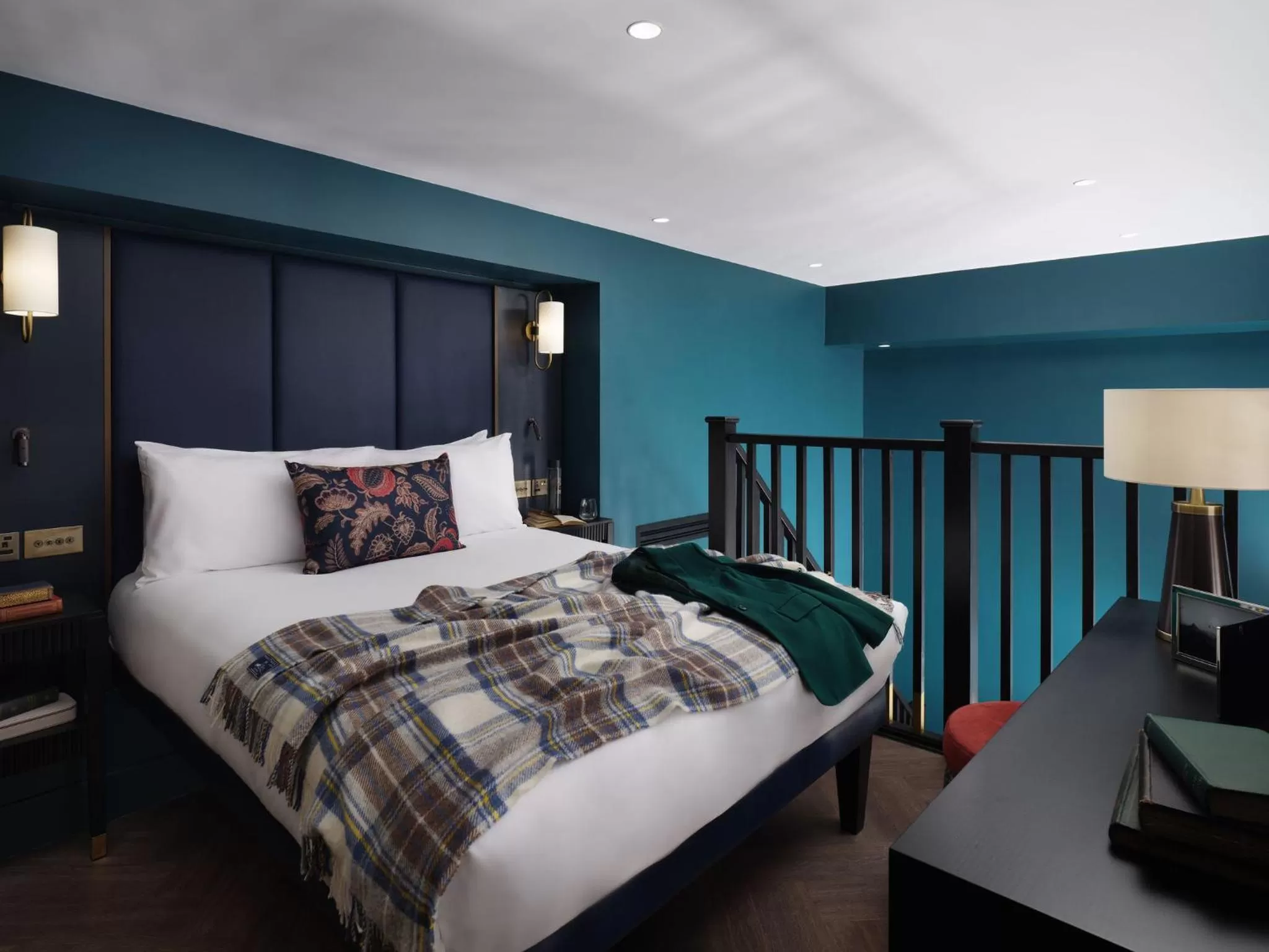 Bed in The Other House South Kensington