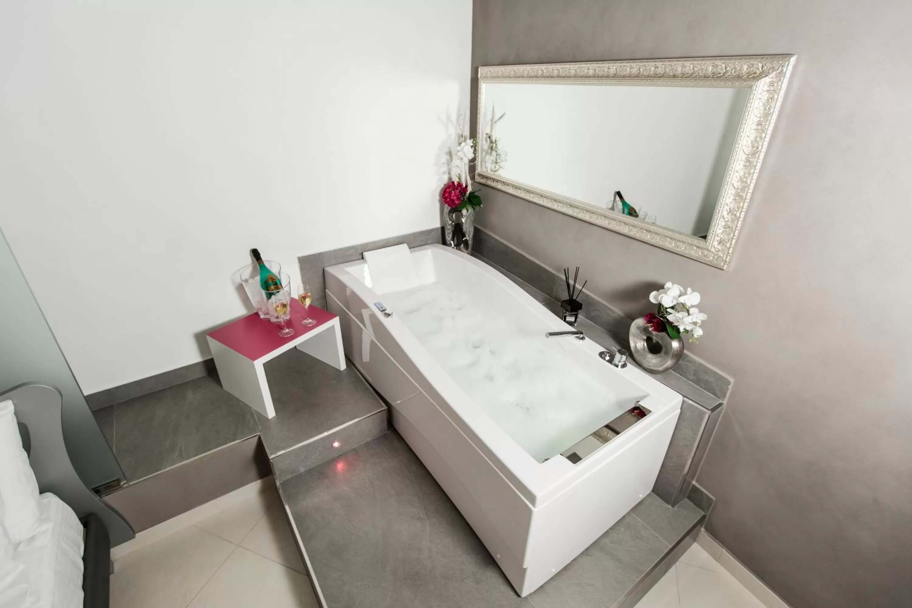 Photo of the whole room, Bed in Hotel Nunù