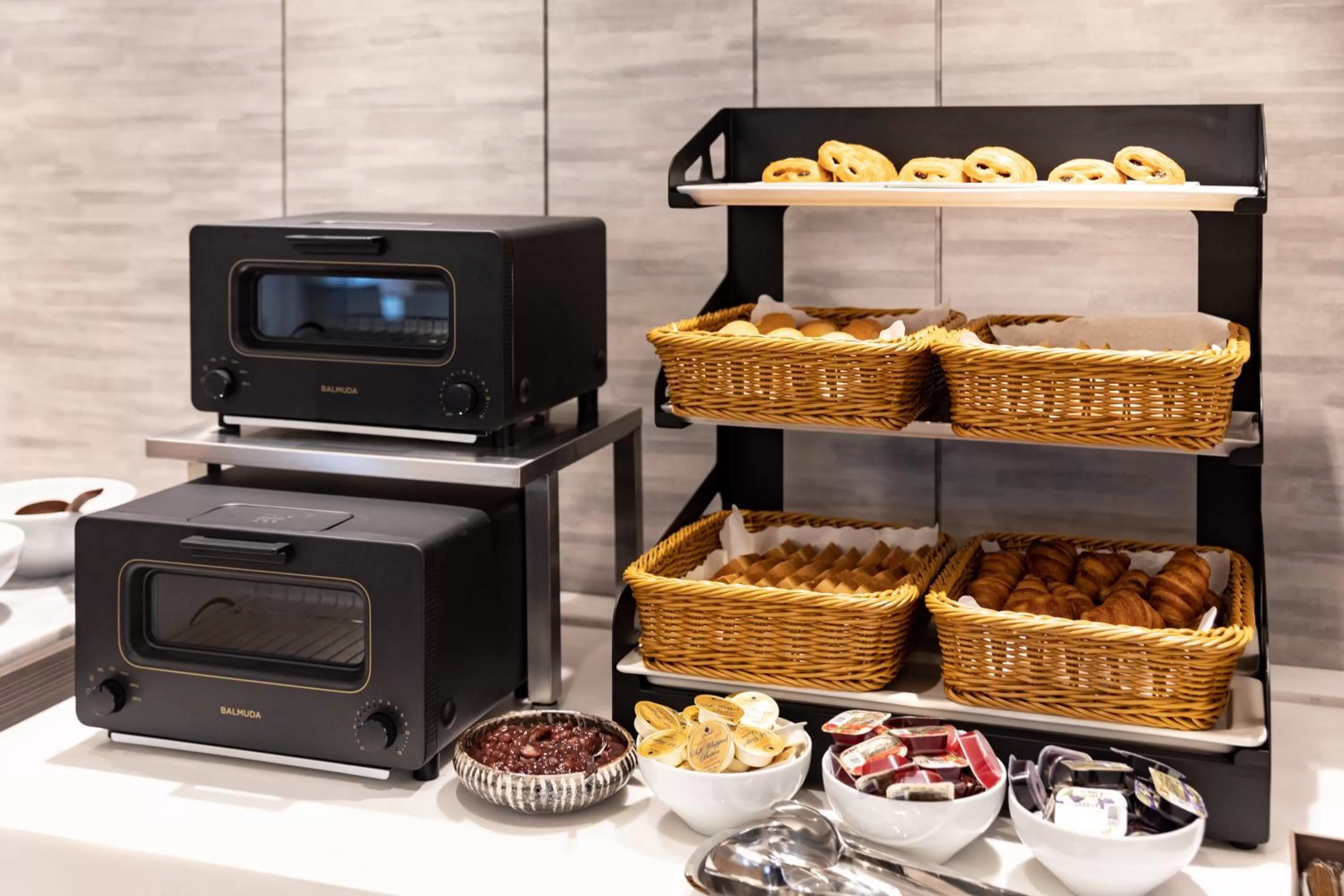 Buffet breakfast in Nishitetsu Hotel Croom Nagoya