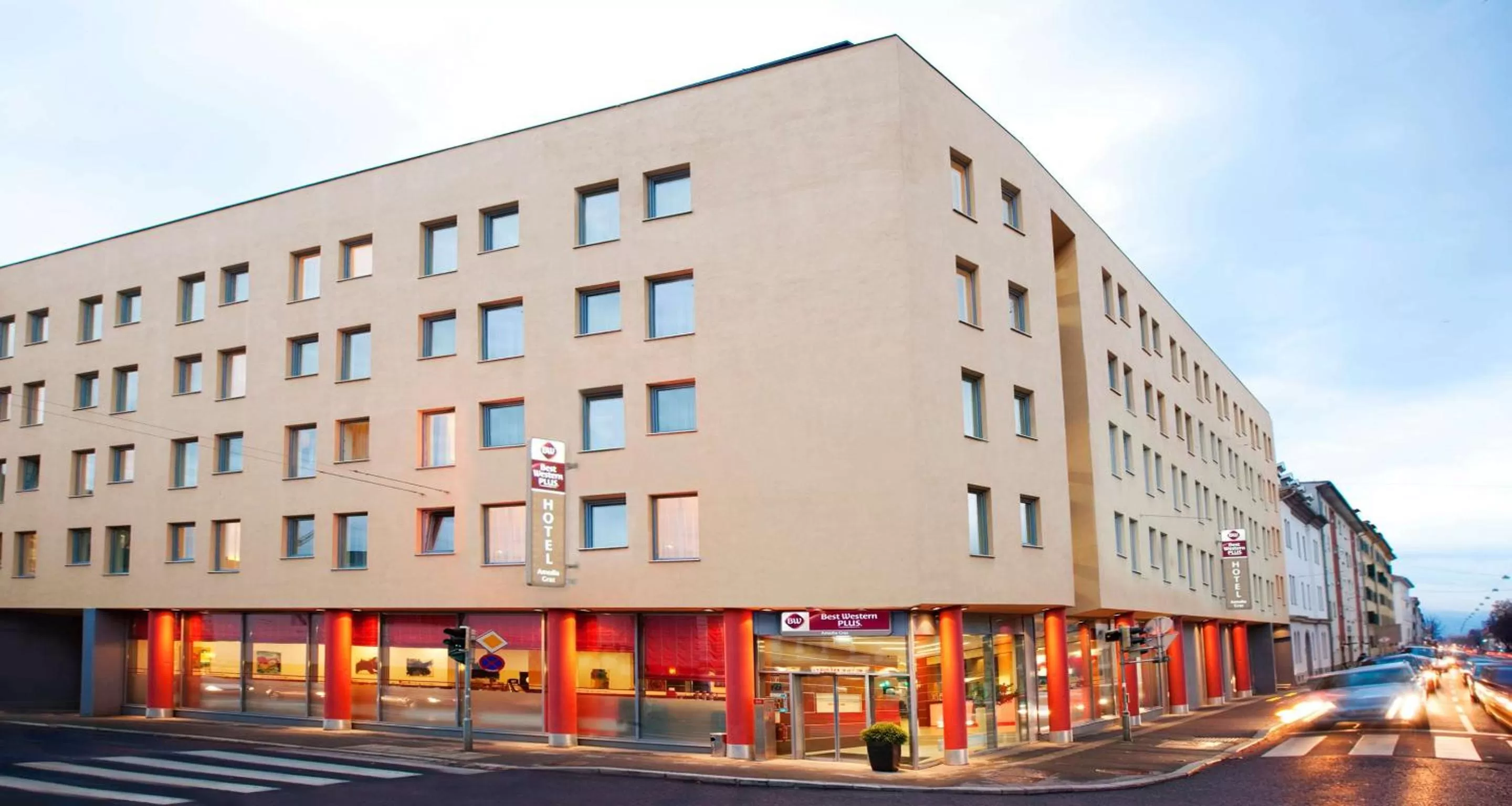 Property building in Best Western Plus Plaza Hotel Graz