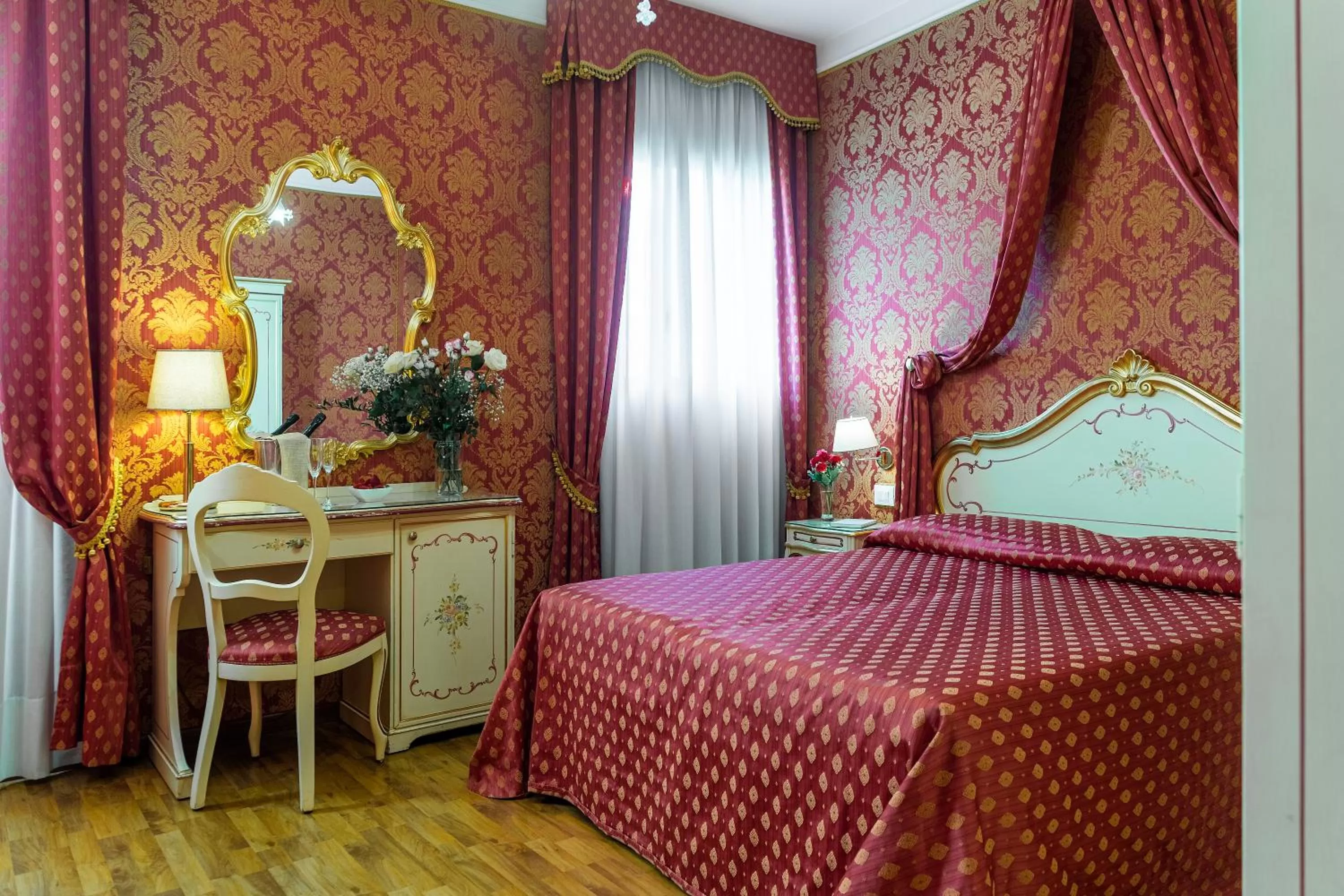 Photo of the whole room, Bed in Al Gazzettino