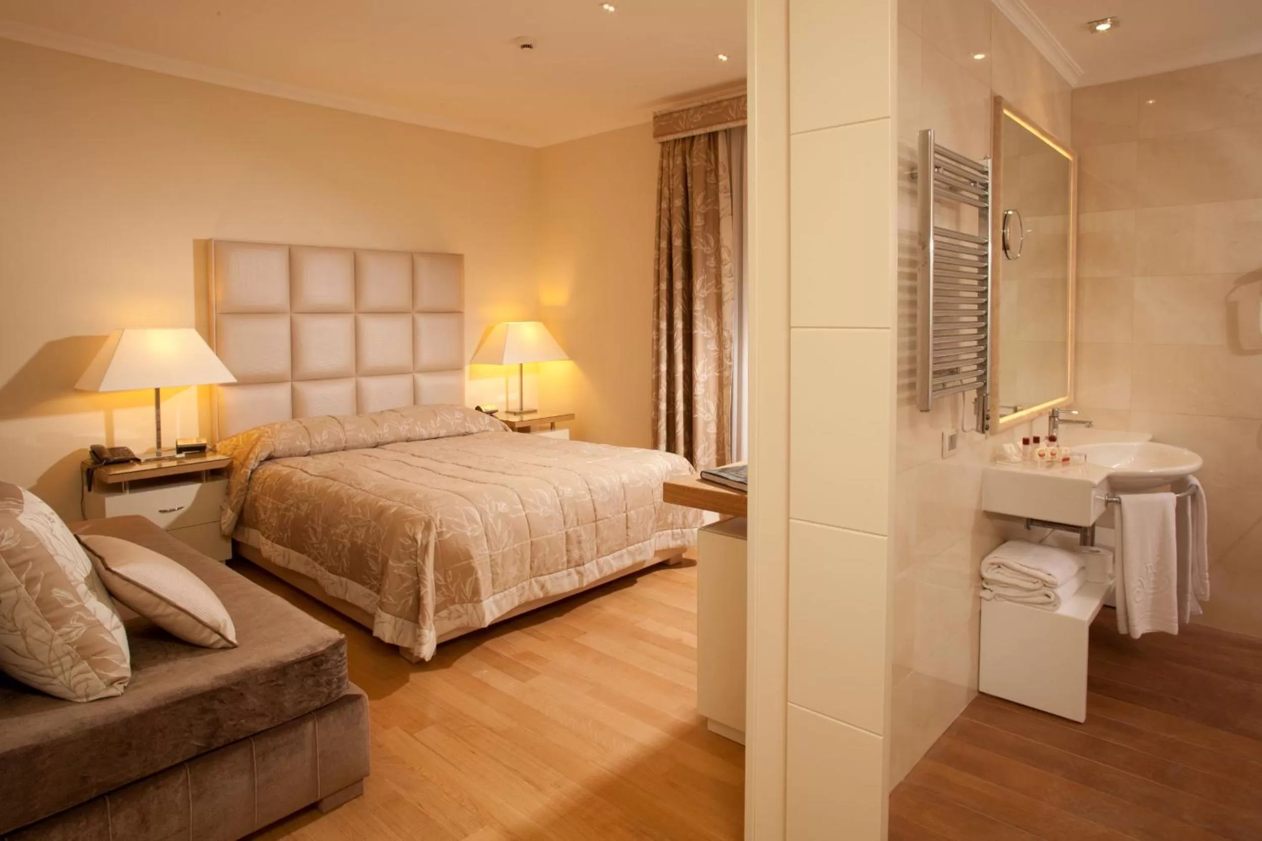 Photo of the whole room, Bed in Hotel Piccolo Borgo