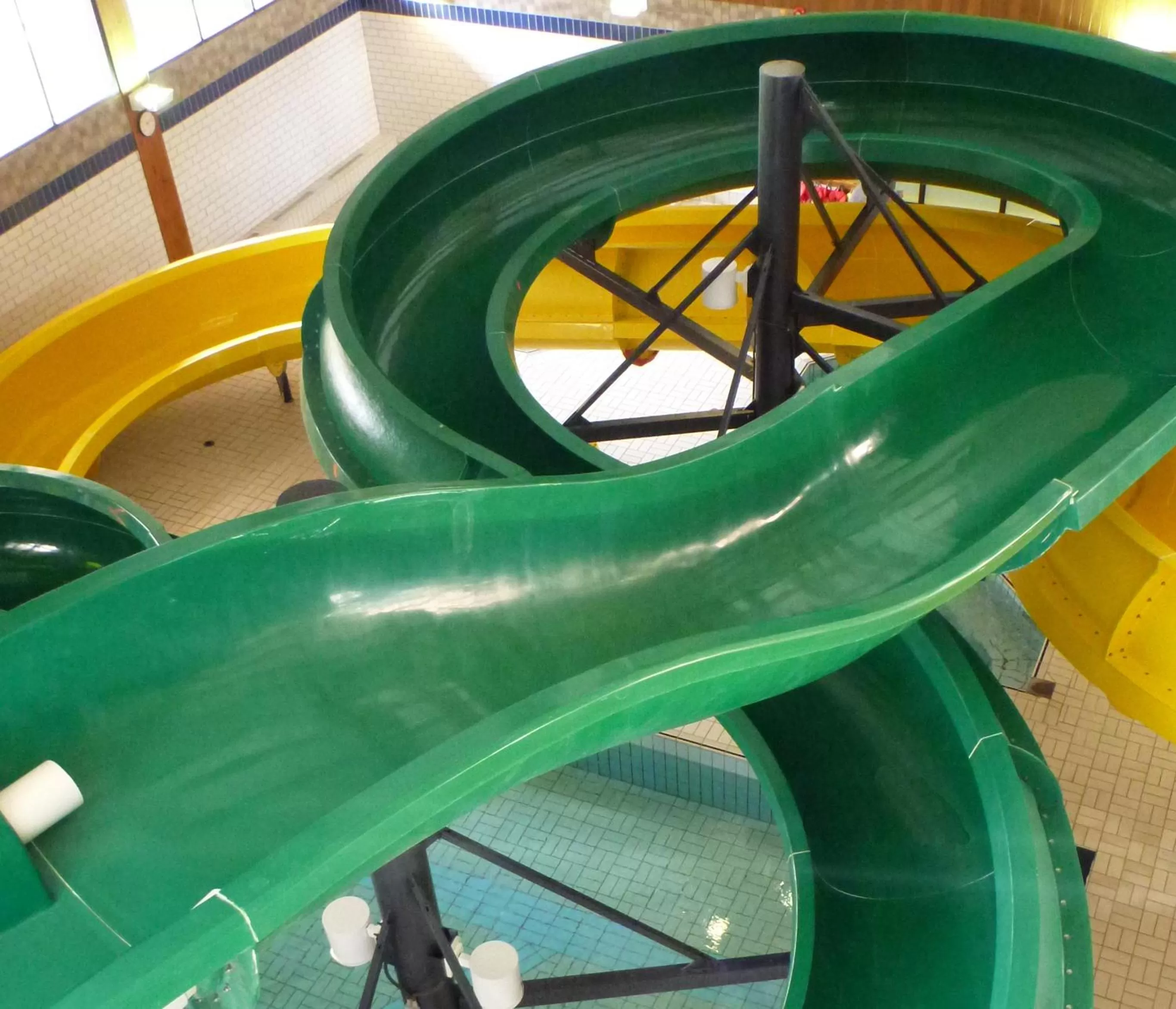 Swimming pool in Douglas Fir Resort & Chalets