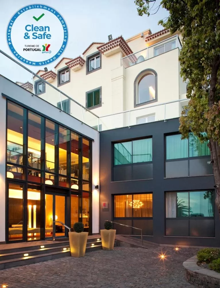 Facade/entrance in Quinta Mirabela - Design Hotel