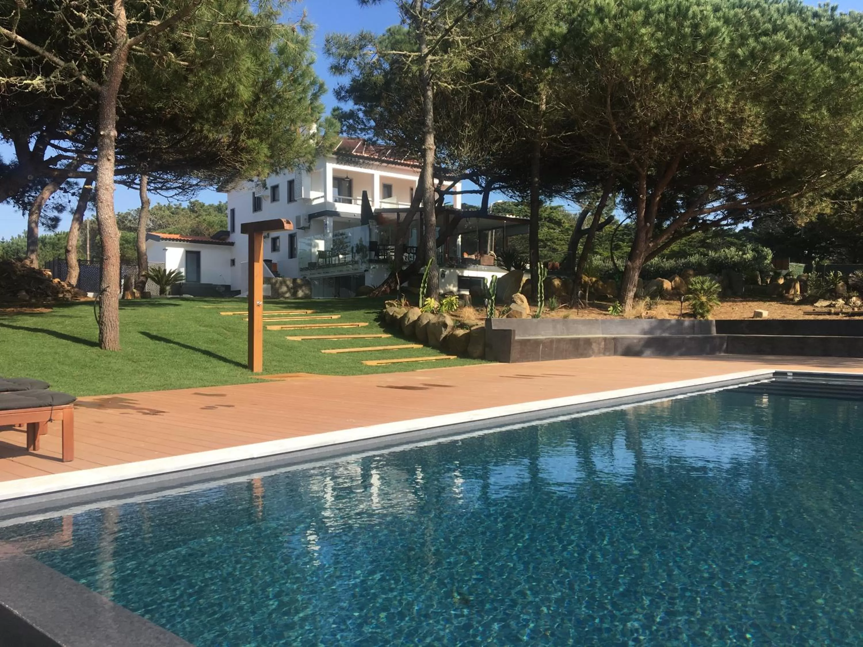 Garden in Azen Cool House