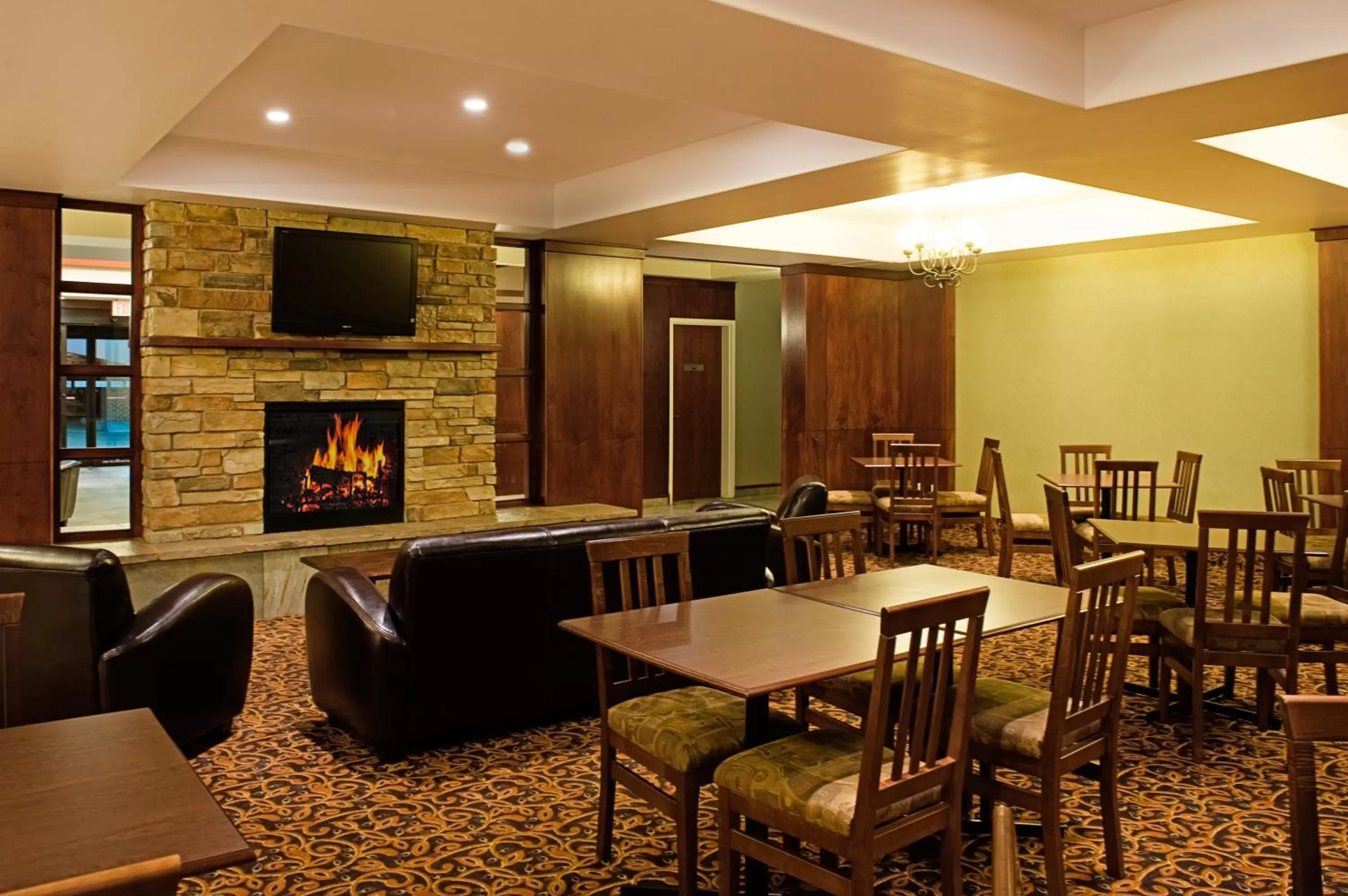 Breakfast in Holiday Inn Express & Suites Drayton Valley by IHG