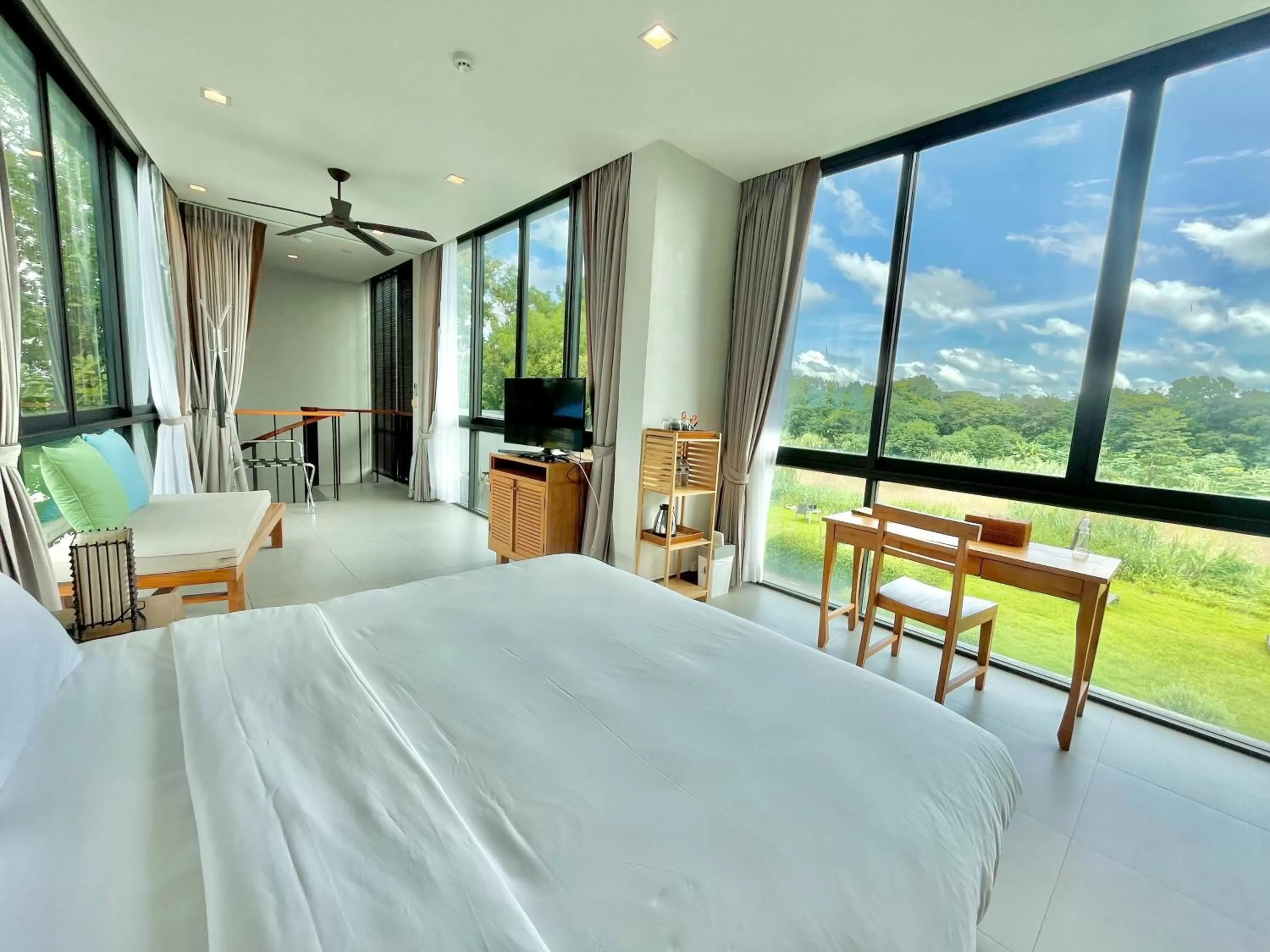 Guests, Bed in Zensala Riverpark Resort-SHA Extra Plus