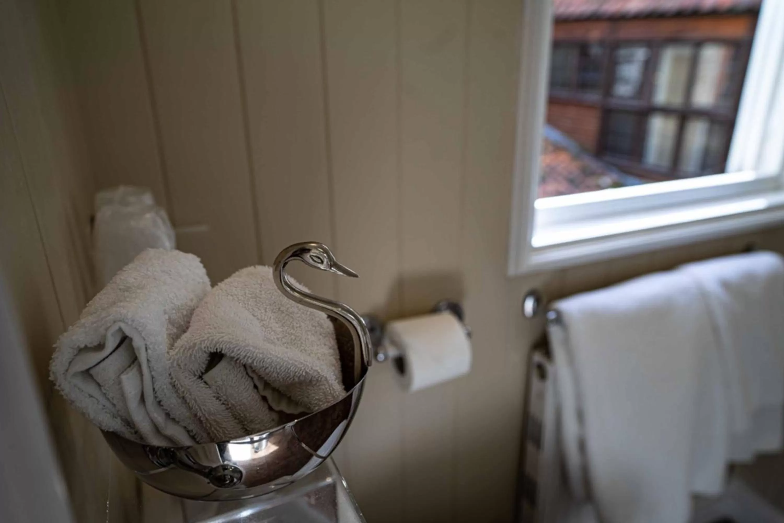 Bathroom, Bed in The Swan Hotel, Wells, Somerset - The Coaching Inn Group