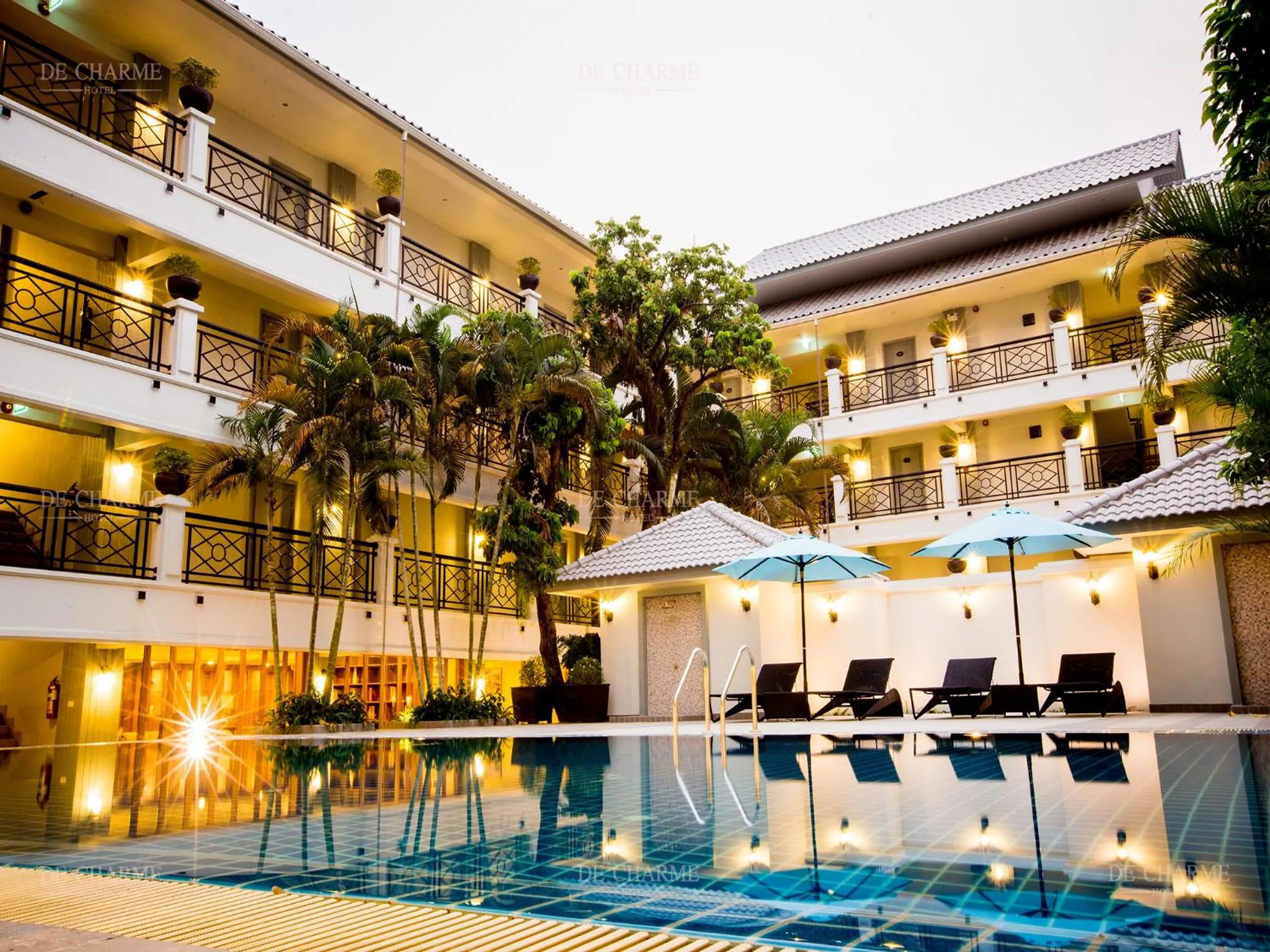 Swimming pool in Decharme Hotel