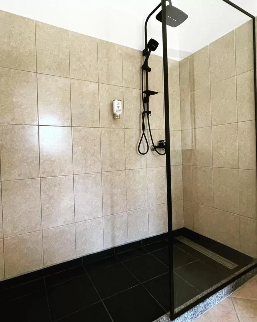 Bathroom in Hotel Ambasador