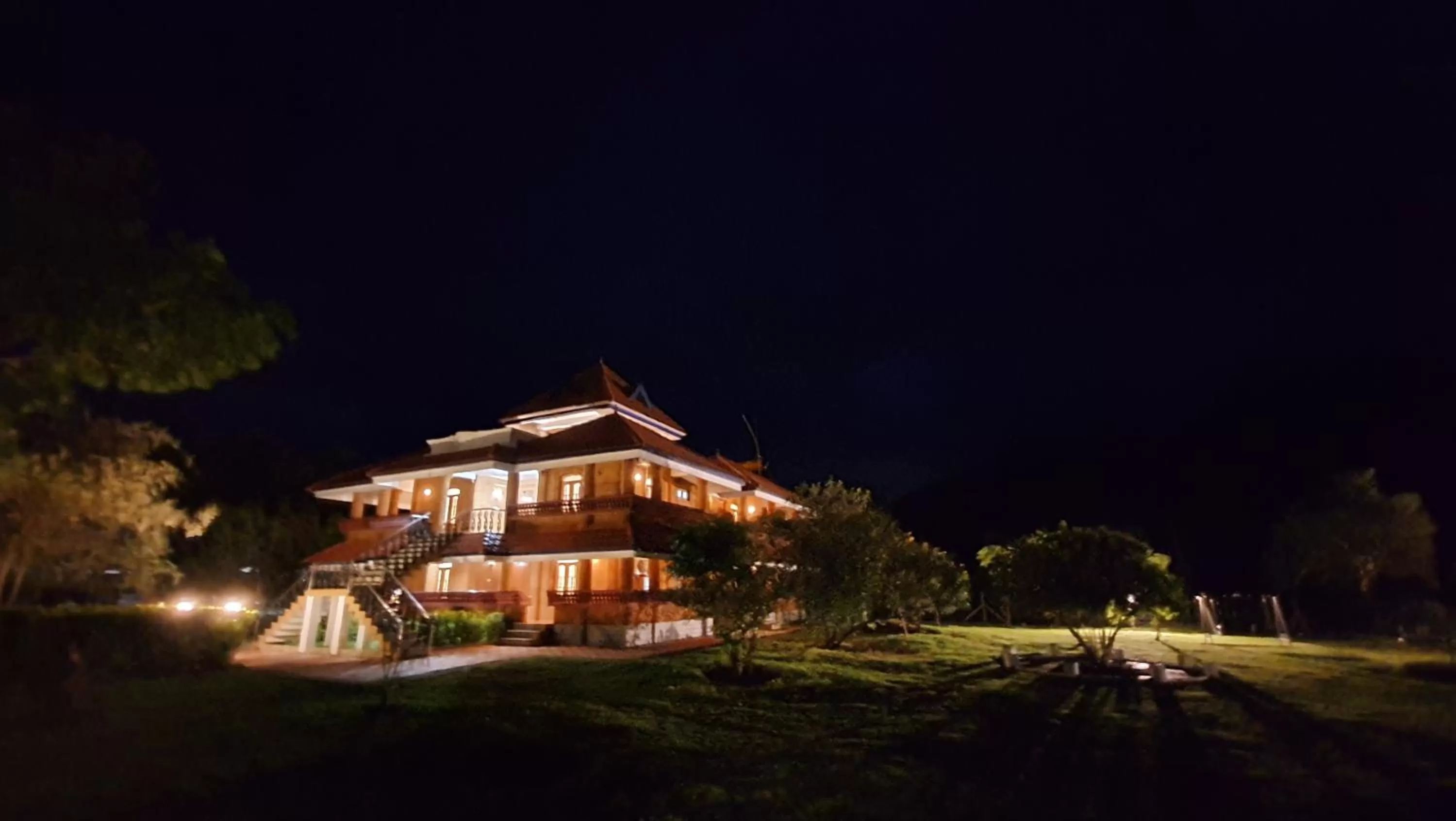 Facade/entrance in Avadale Masinagudi - Stag Groups Not Allowed