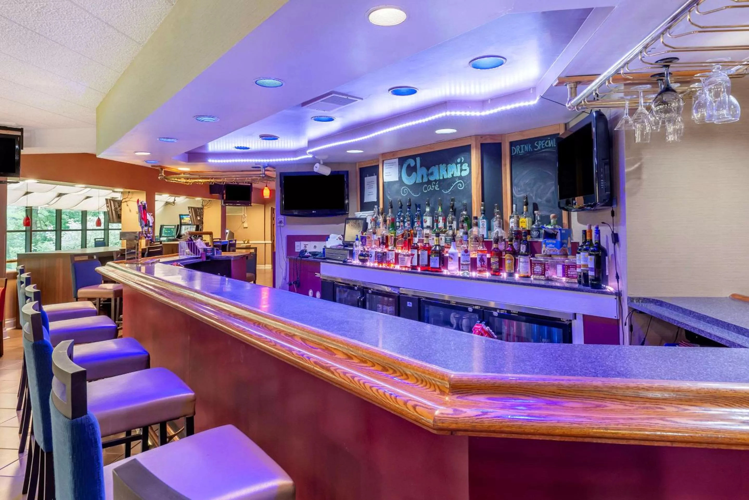 Restaurant/places to eat in Comfort Inn West Hazleton