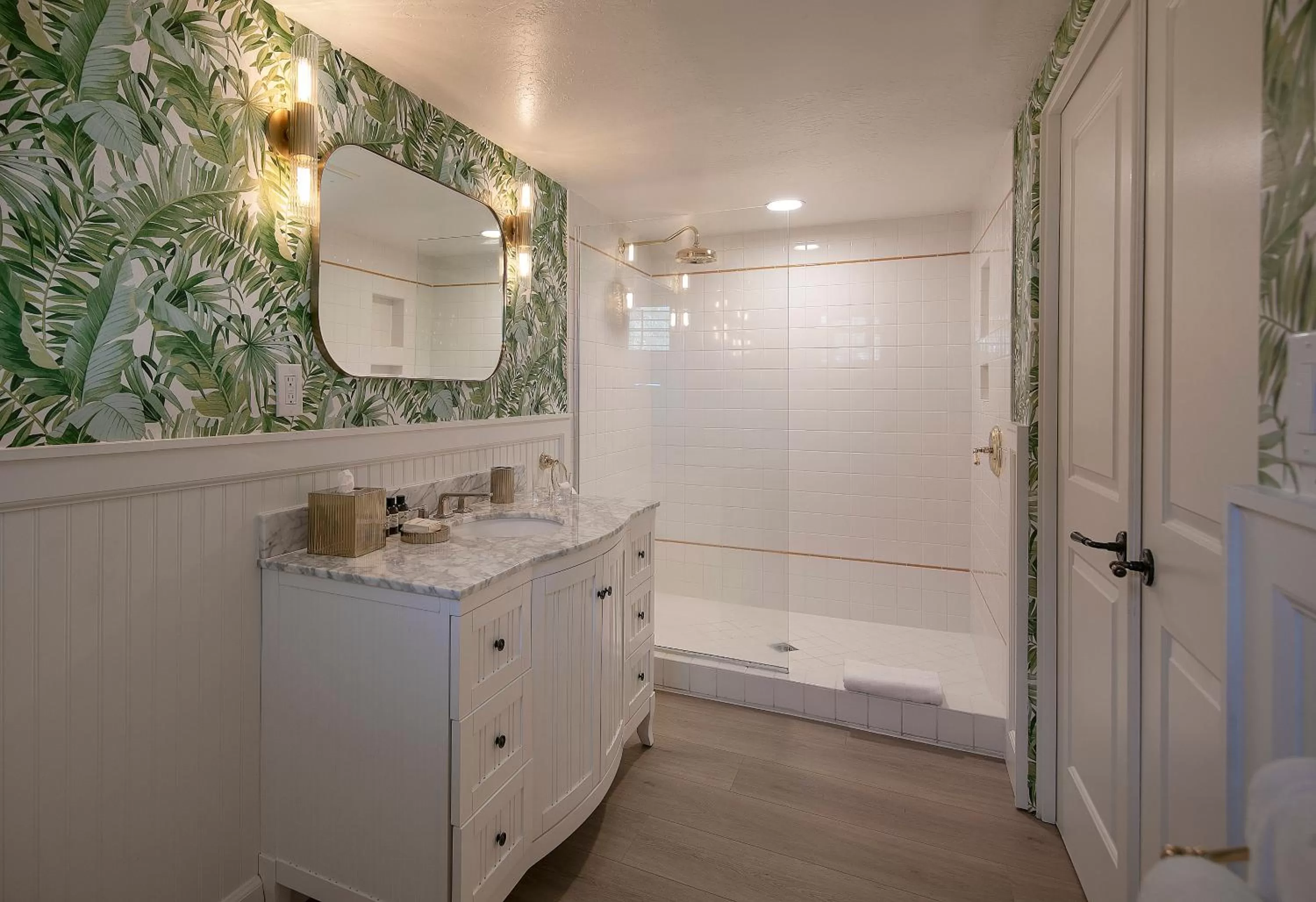 Shower in The Colony Palms Hotel and Bungalows - Adults Only