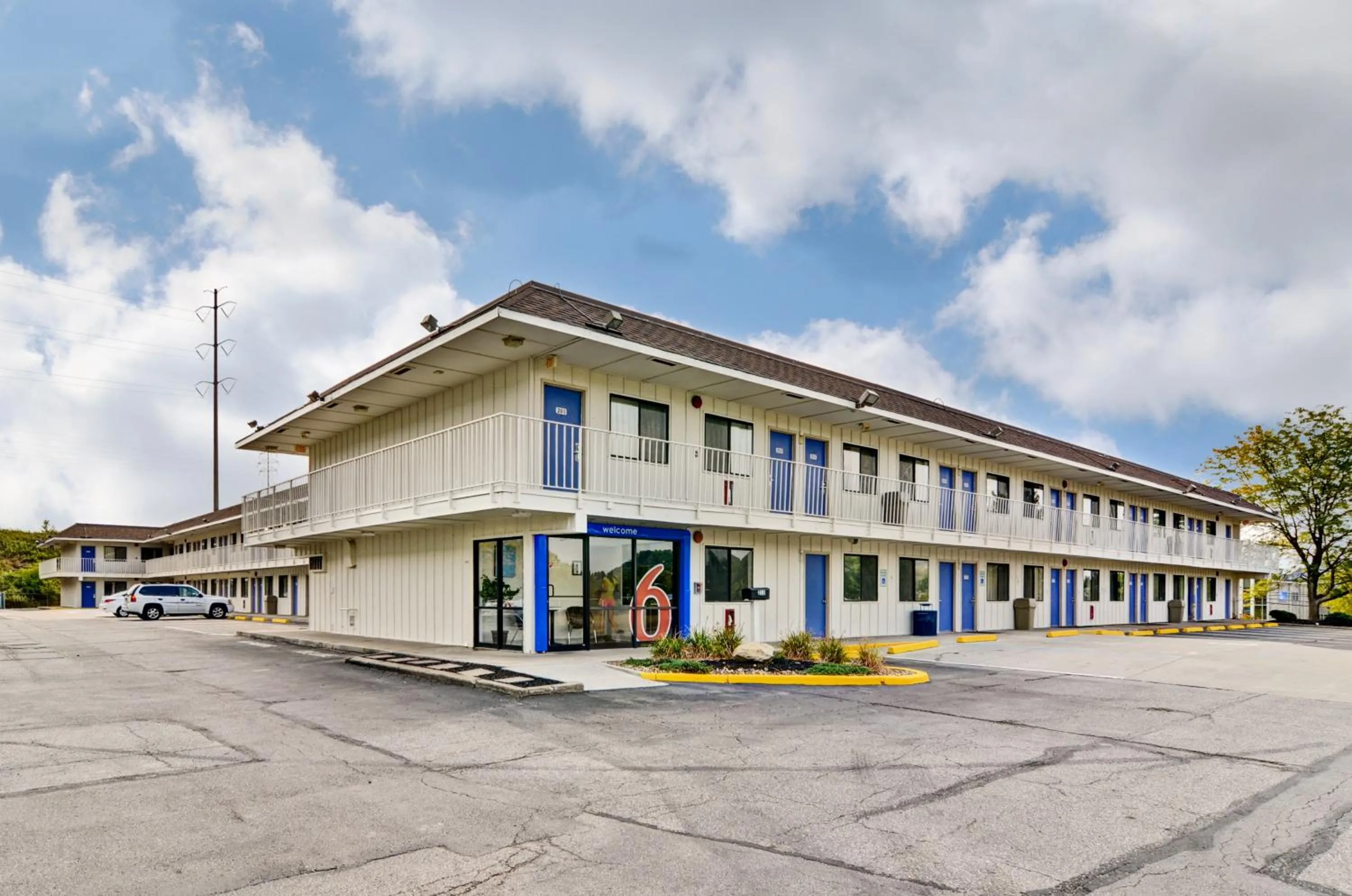 Facade/entrance in Motel 6-Pittsburgh, PA - Crafton