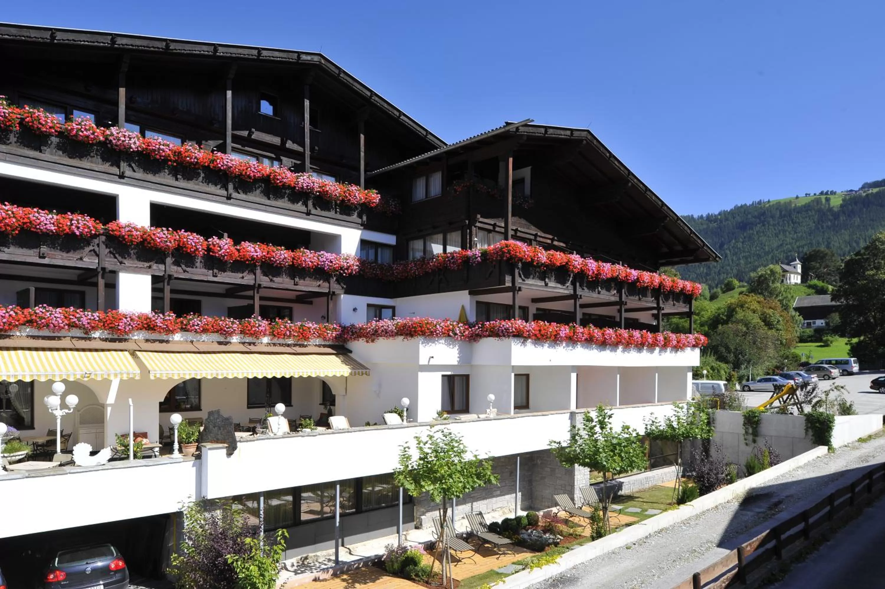 Facade/entrance in Hotel Serles