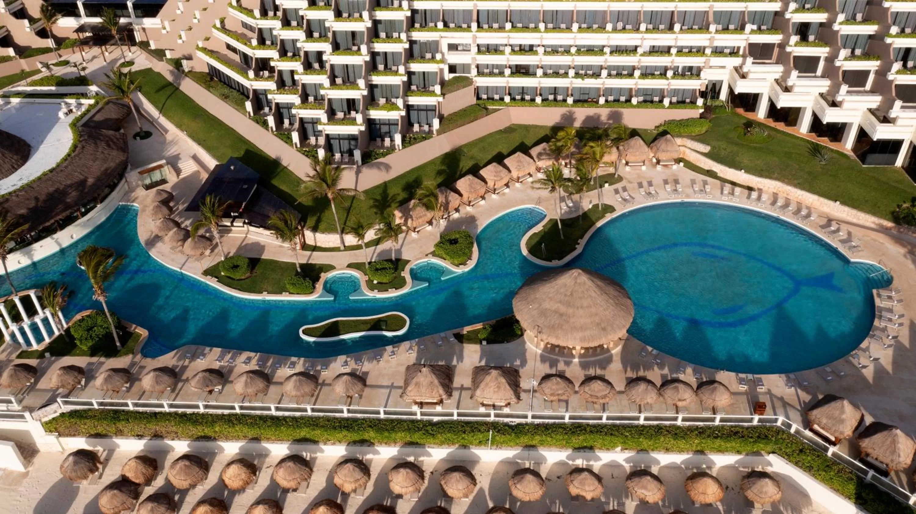Property building in Paradisus Cancun All Inclusive