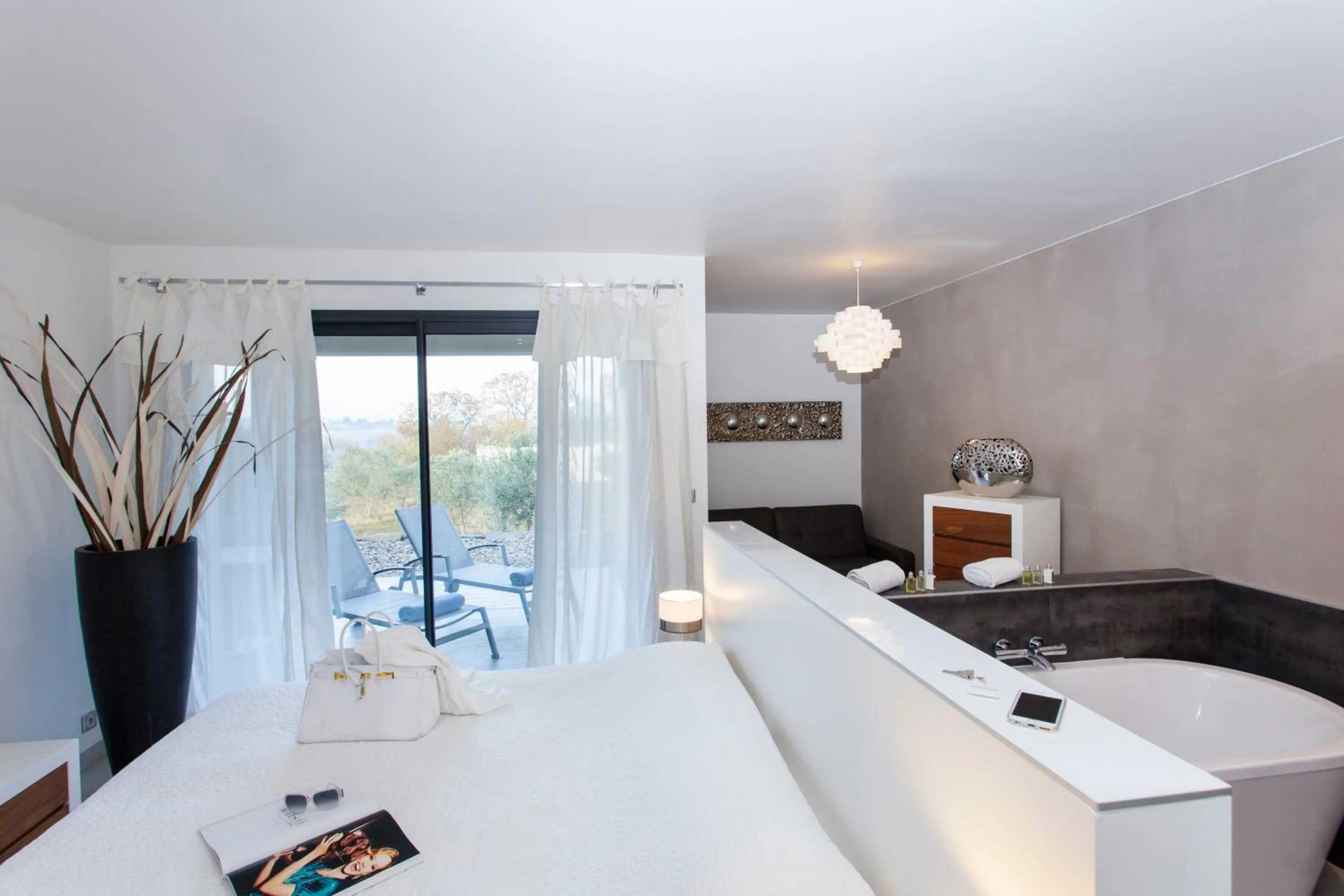 Photo of the whole room, Bed in Le Mas du Terme