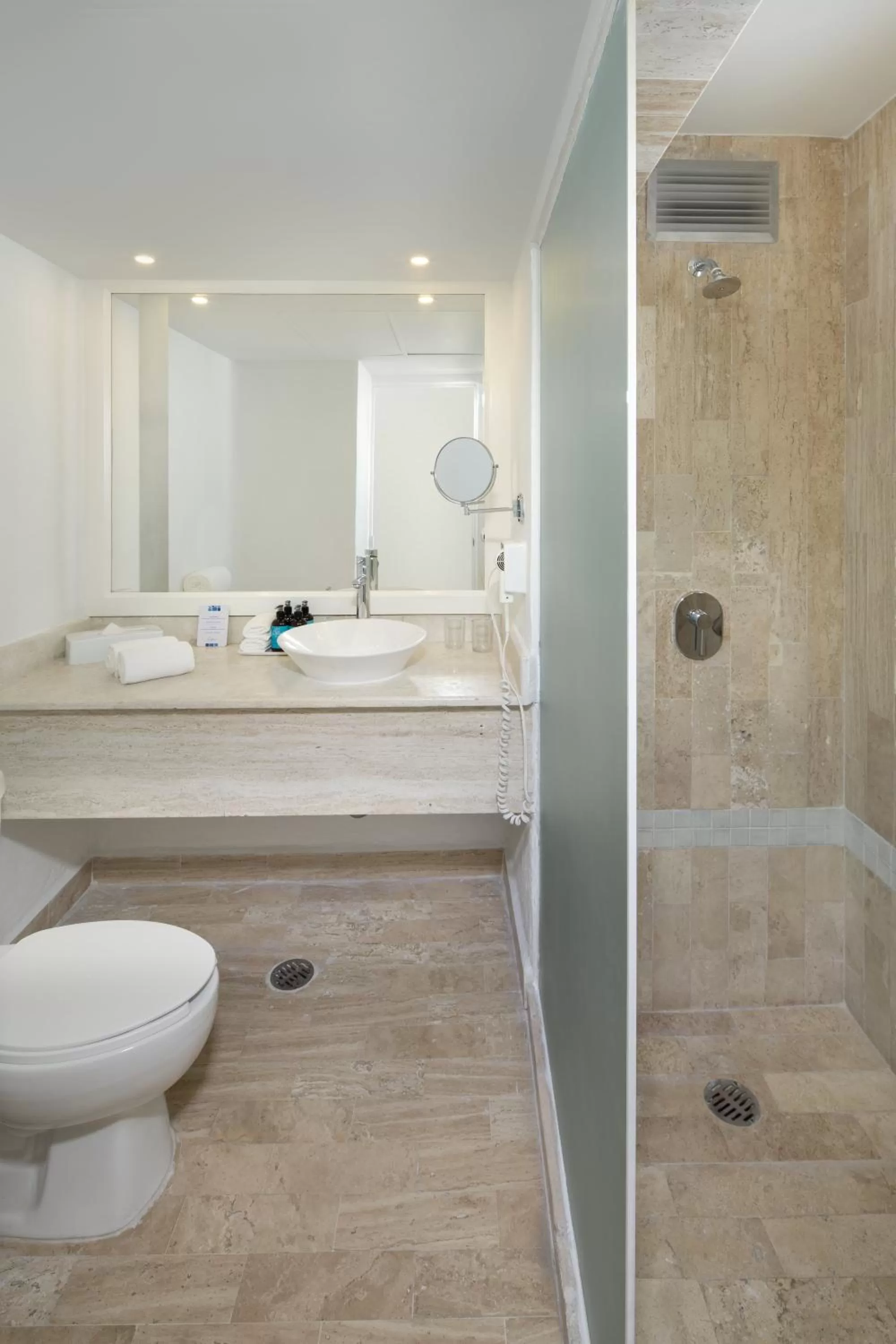 Bathroom in Cyan Cancun Resort & Spa