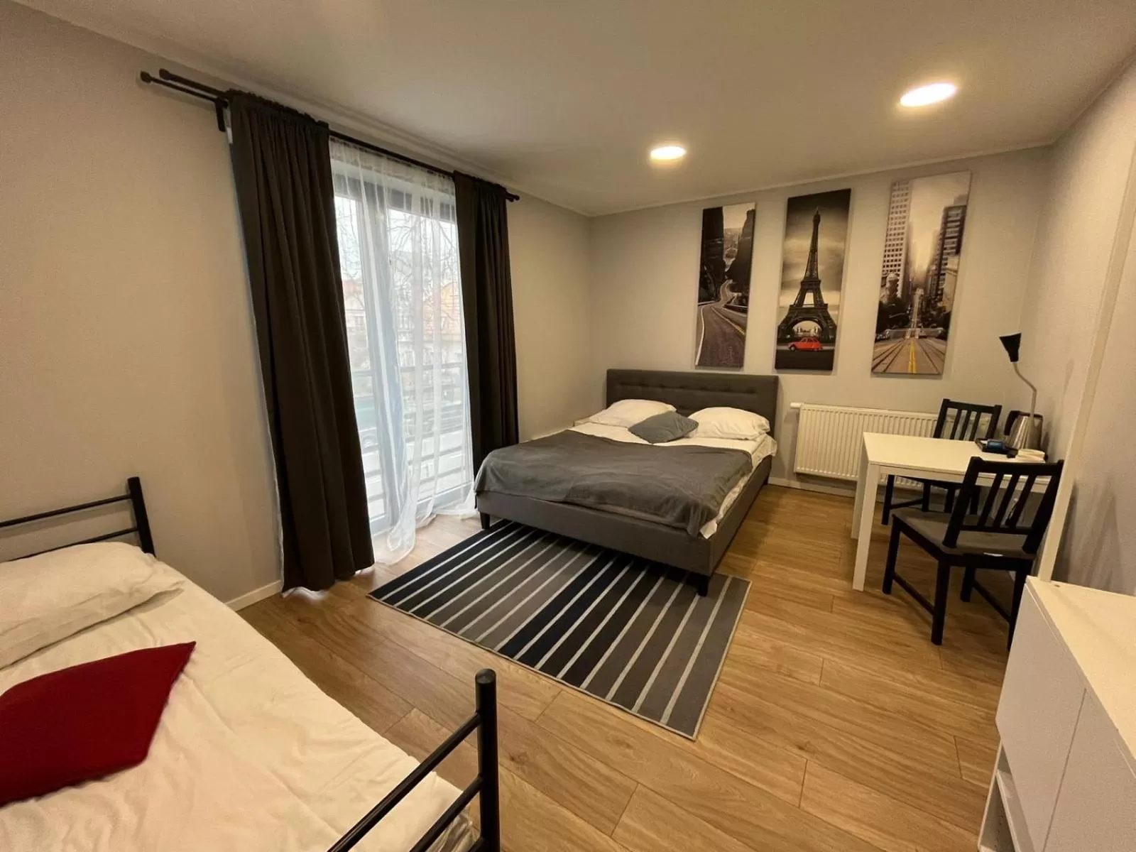 Photo of the whole room in Przystanek Sopot Plaża